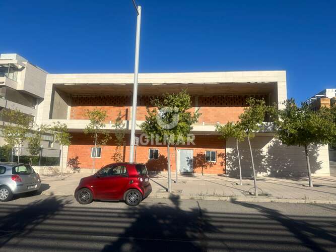 Commercial premise for sale in S.S. de Los Reyes – Madrid | Gilmar