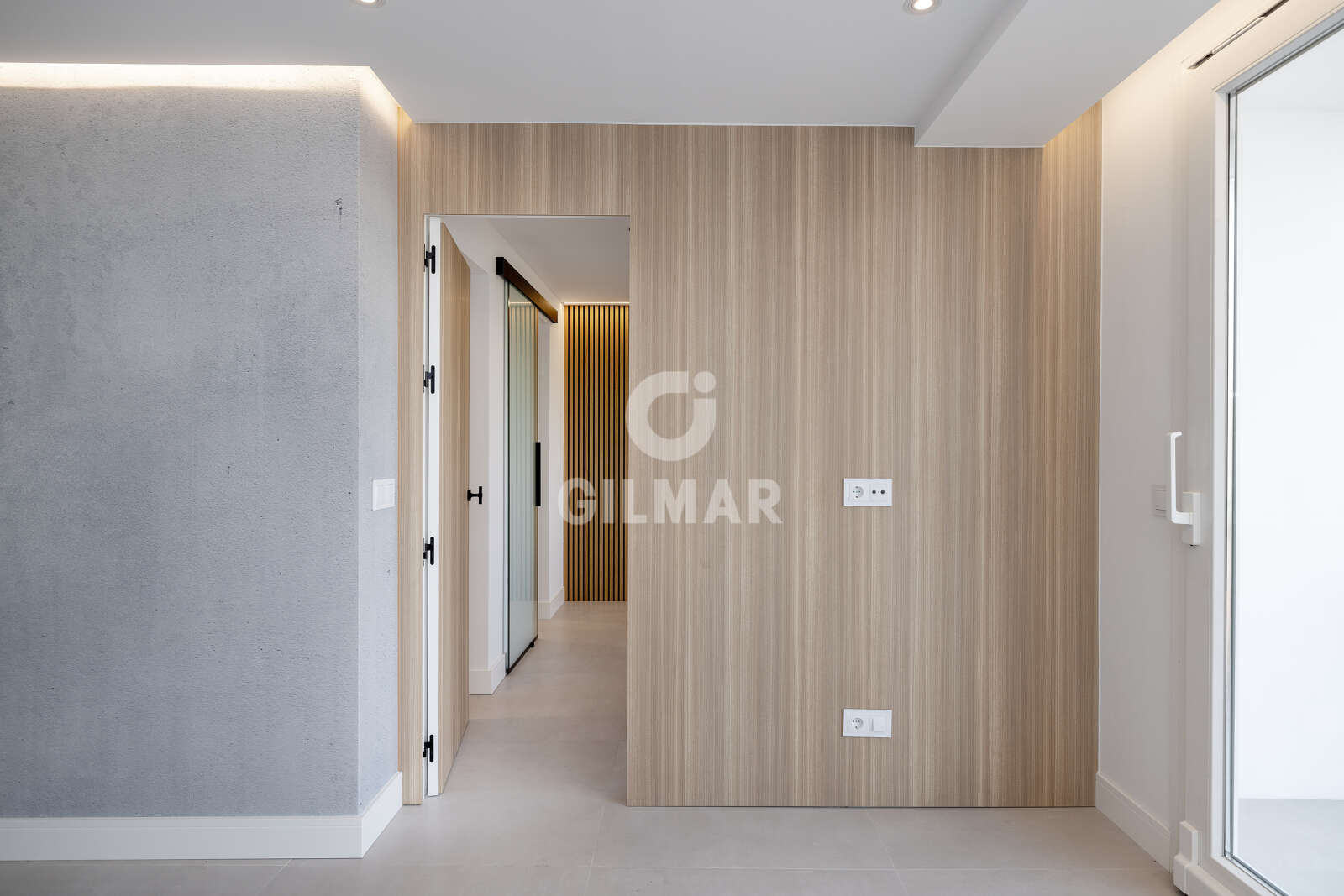 Property slider Gilmar