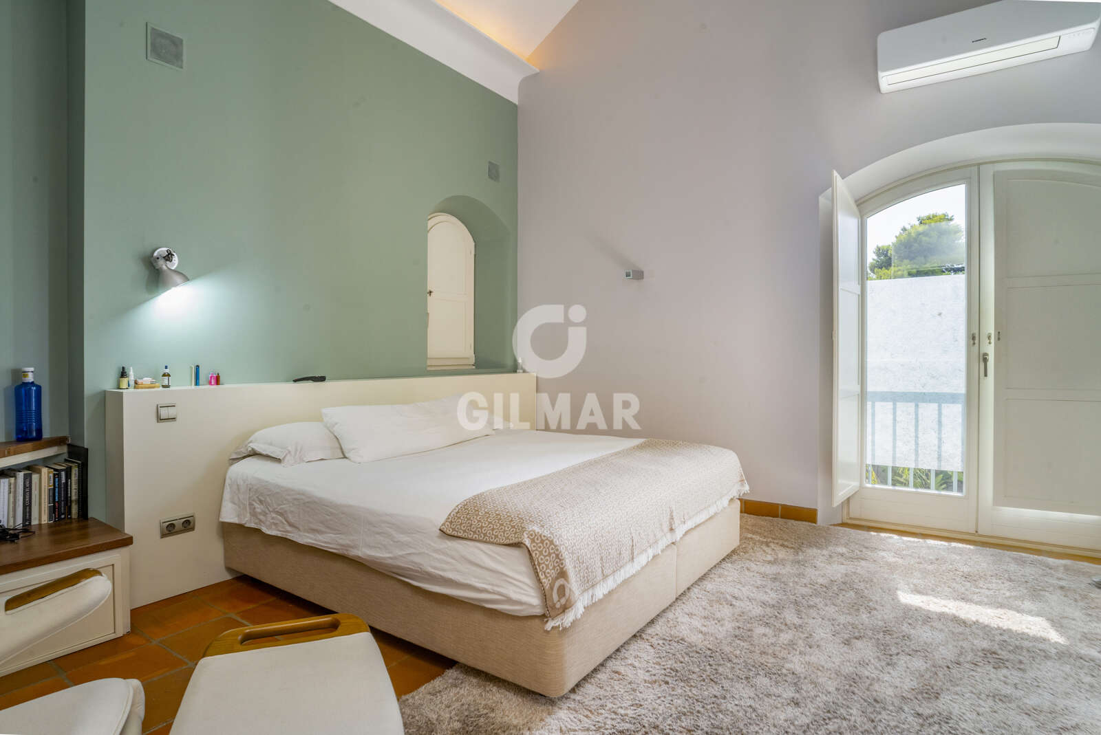 Property slider Gilmar