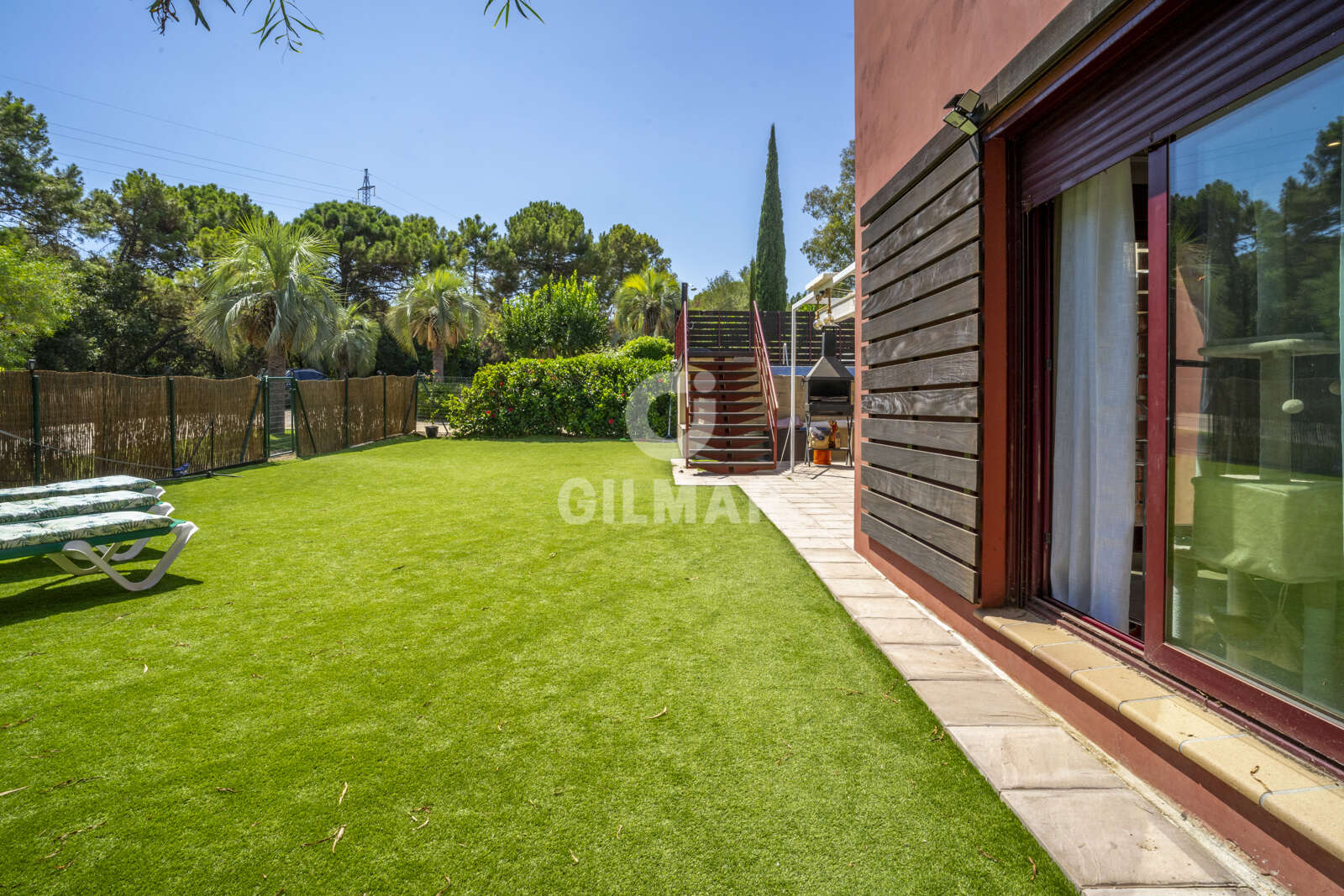 Property slider Gilmar