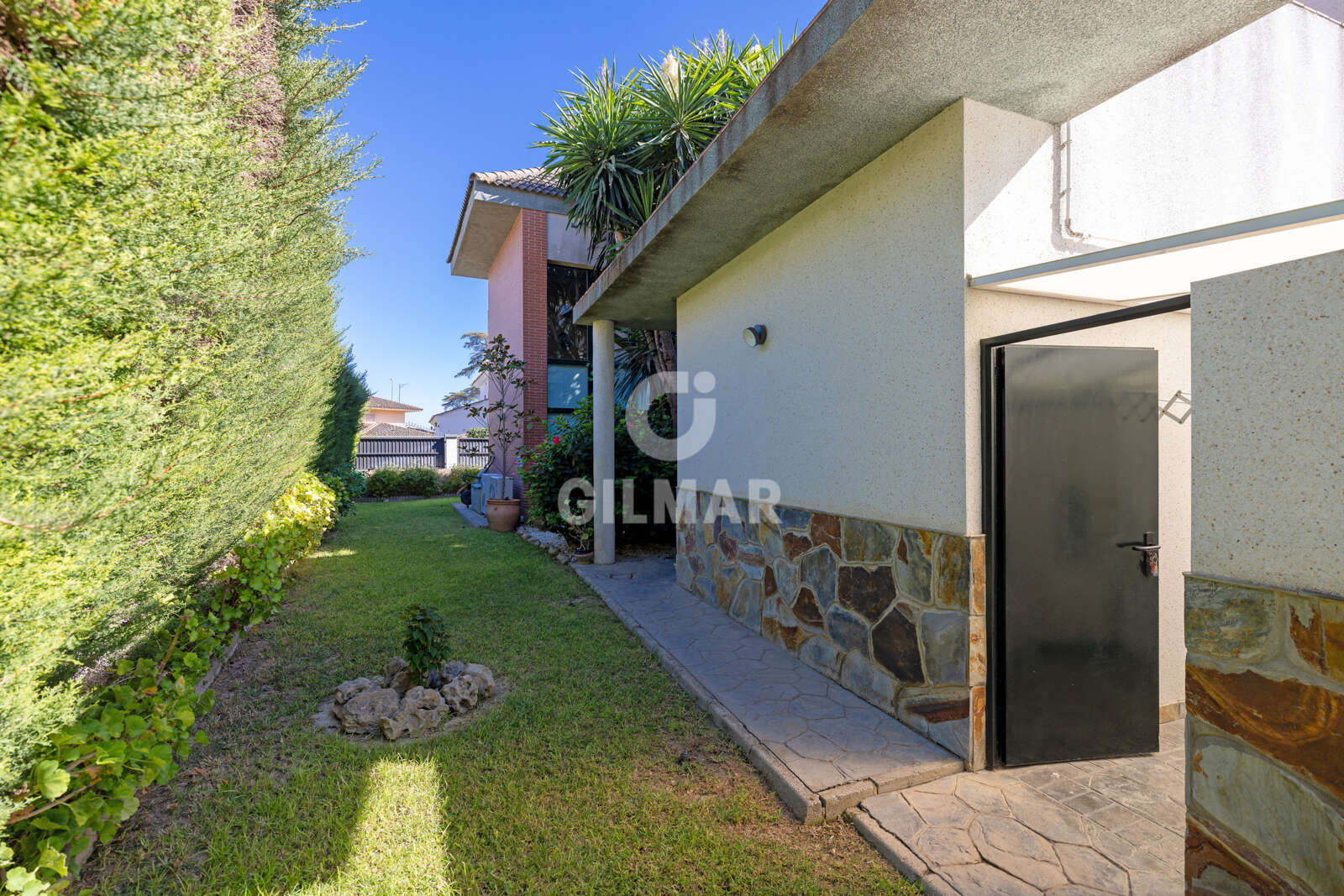 Property slider Gilmar