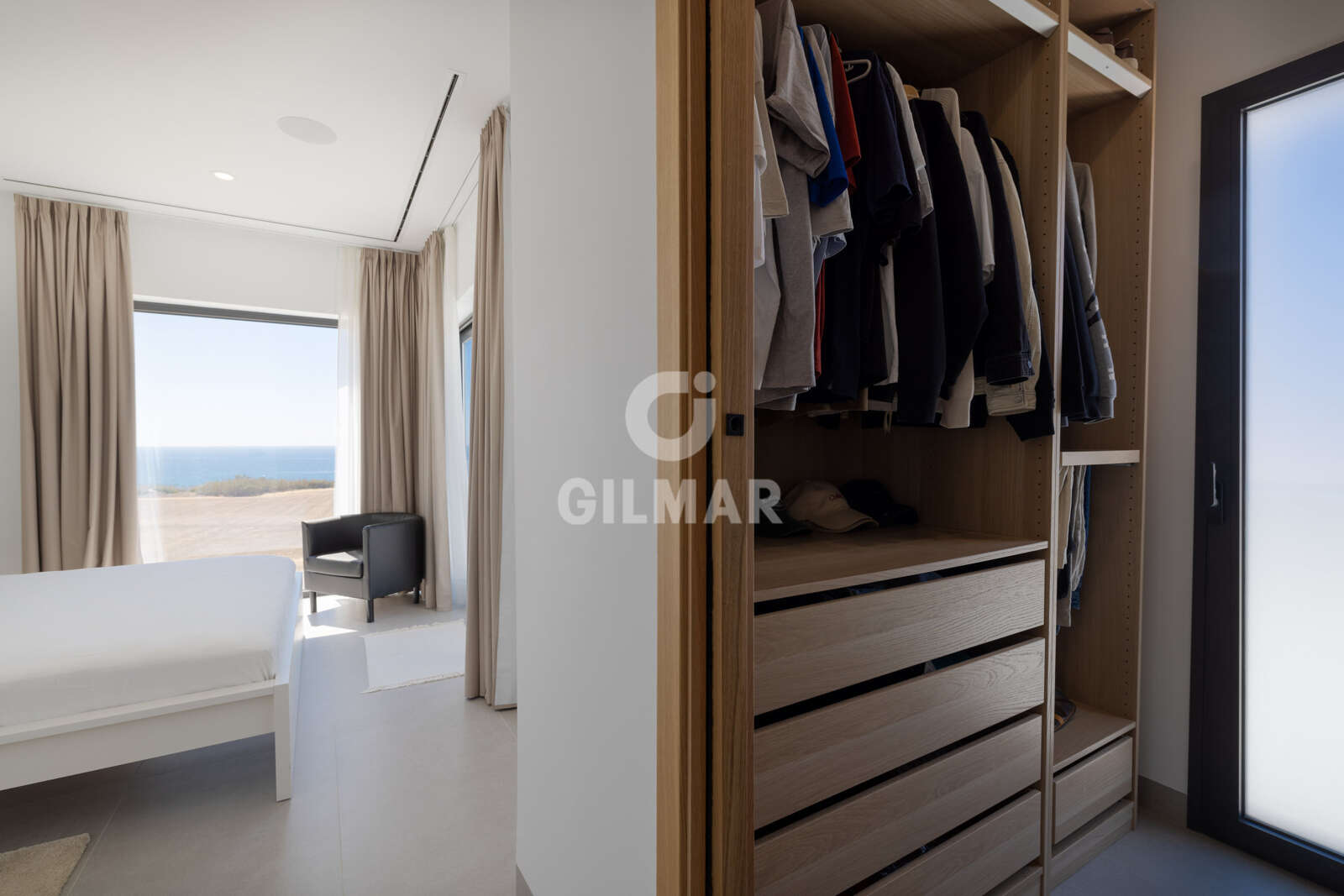 Property slider Gilmar