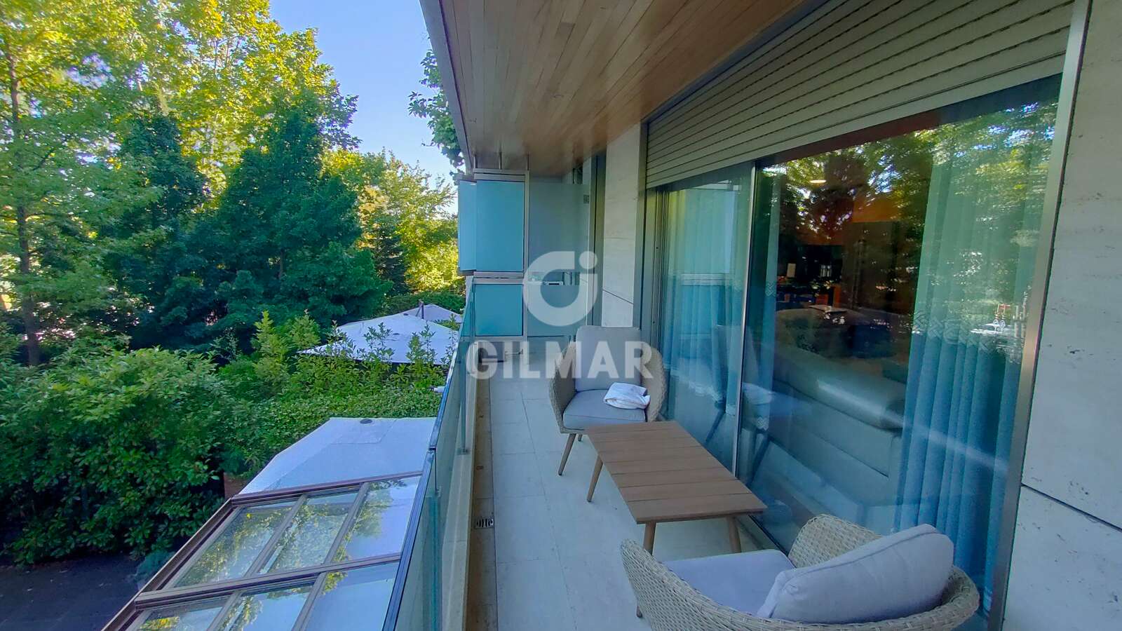 Property slider Gilmar