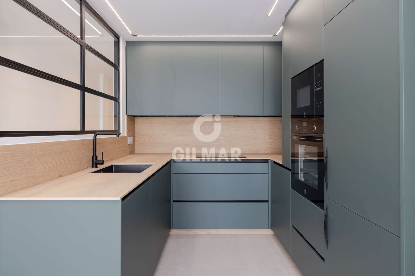 Property slider Gilmar