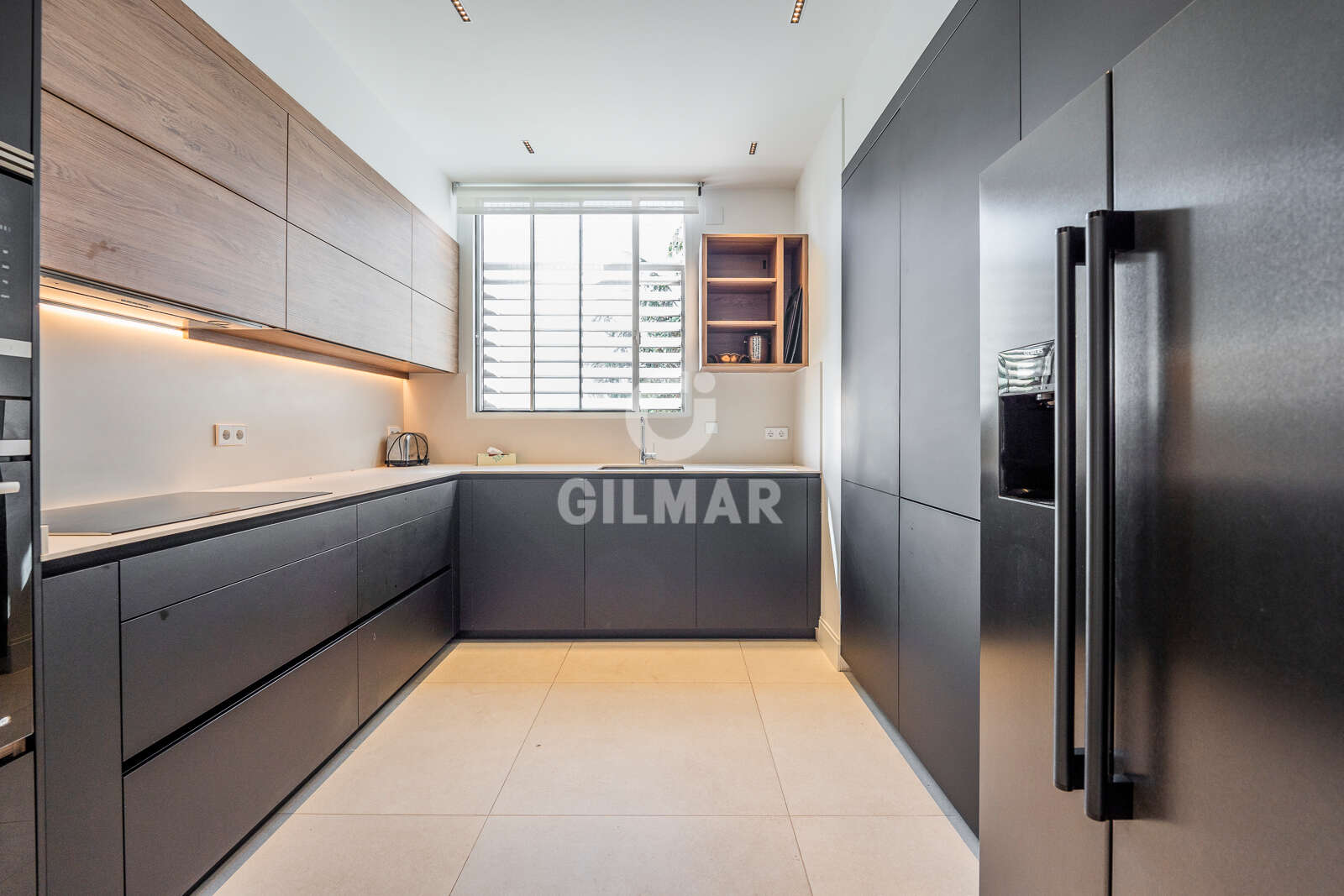 Property slider Gilmar