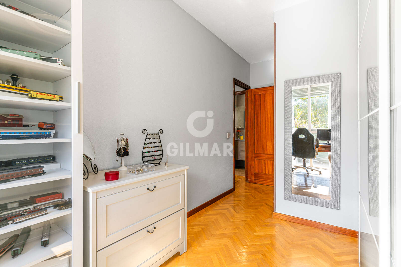 Property slider Gilmar