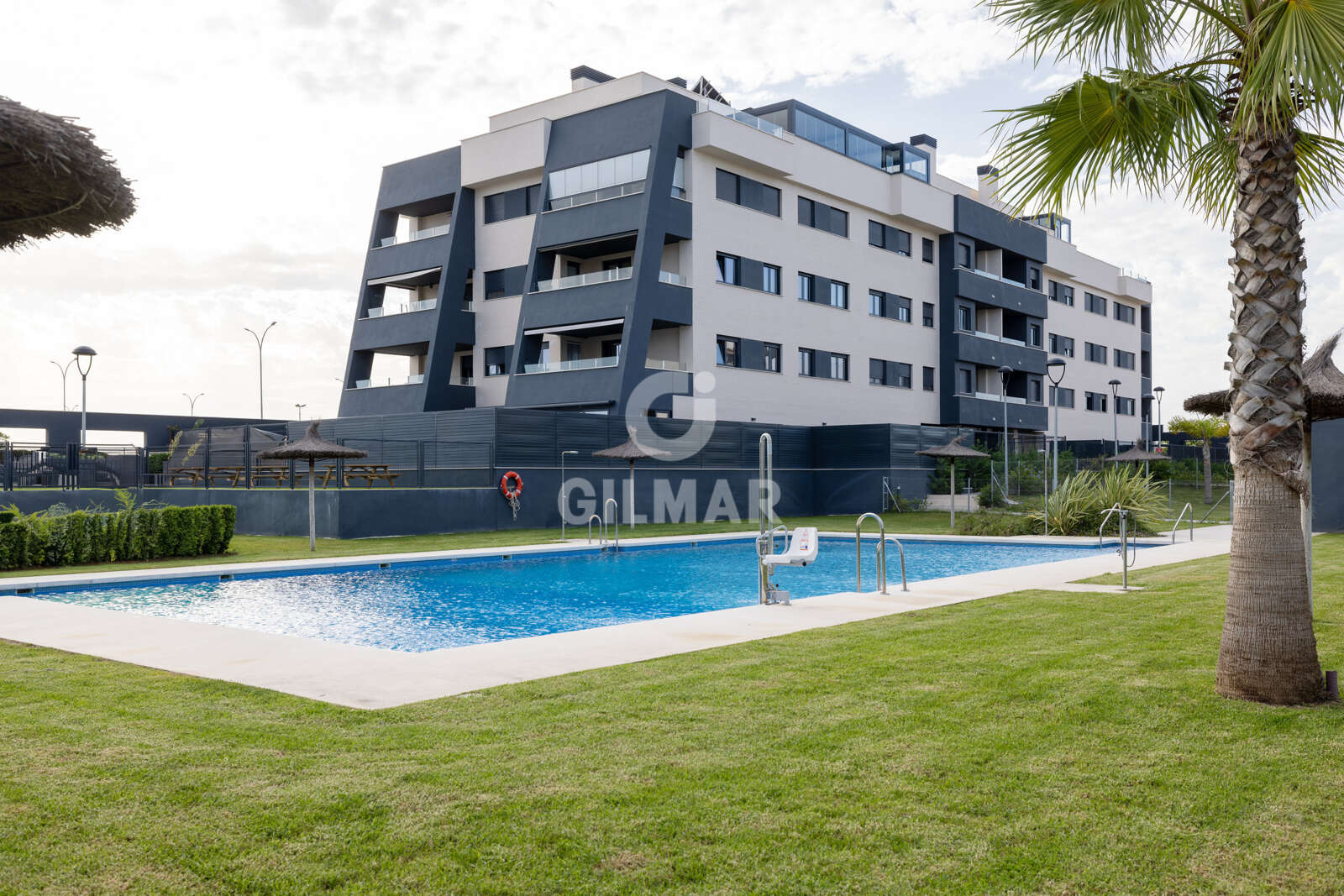 Property slider Gilmar