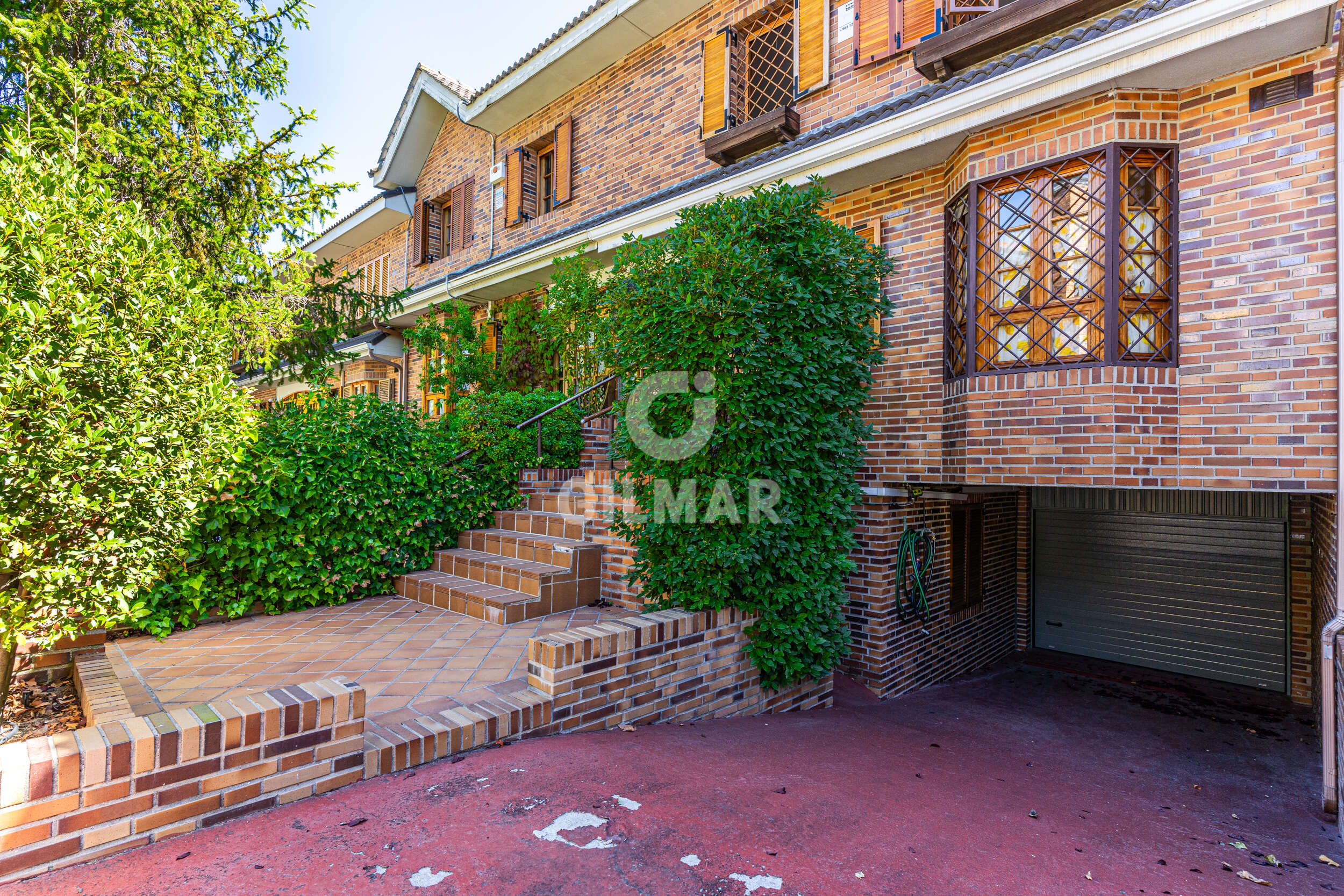 Photo of Terraced house