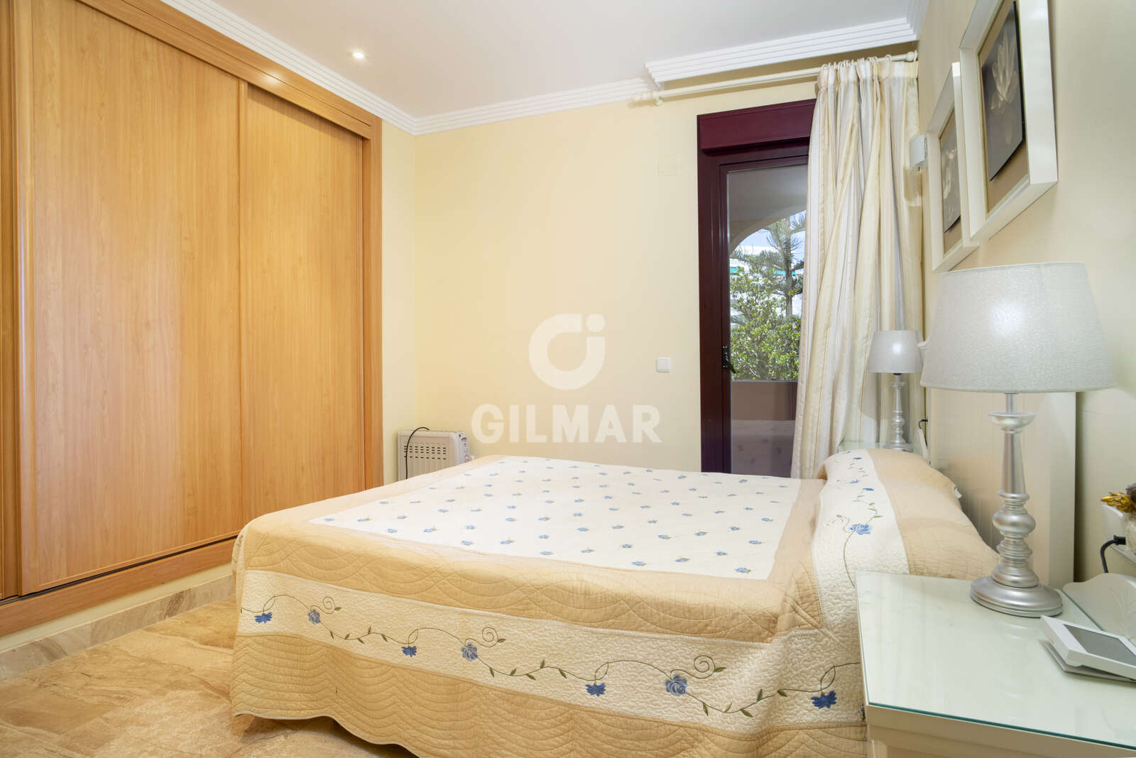 Property slider Gilmar