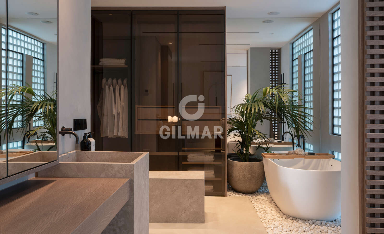 Property slider Gilmar