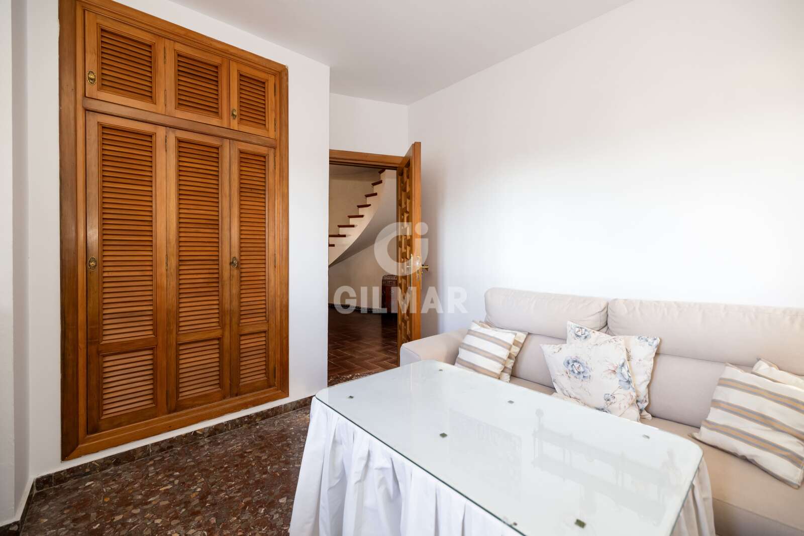 Property slider Gilmar