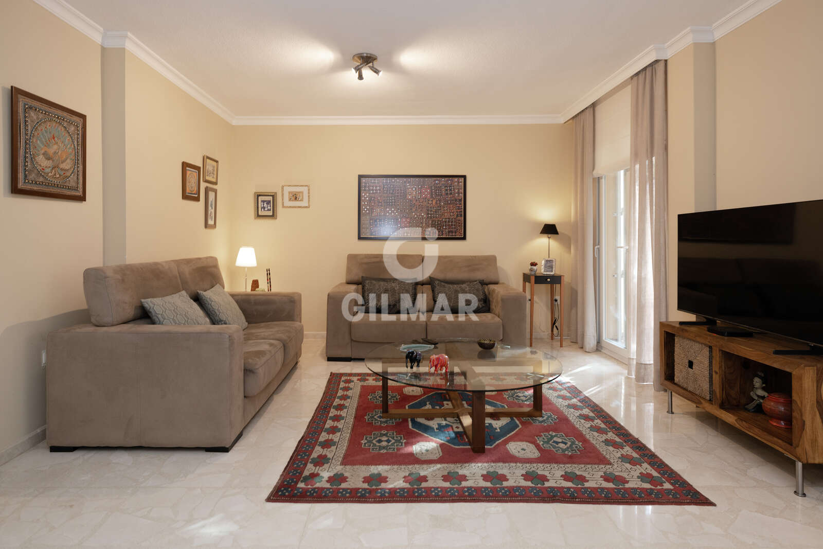 Property slider Gilmar