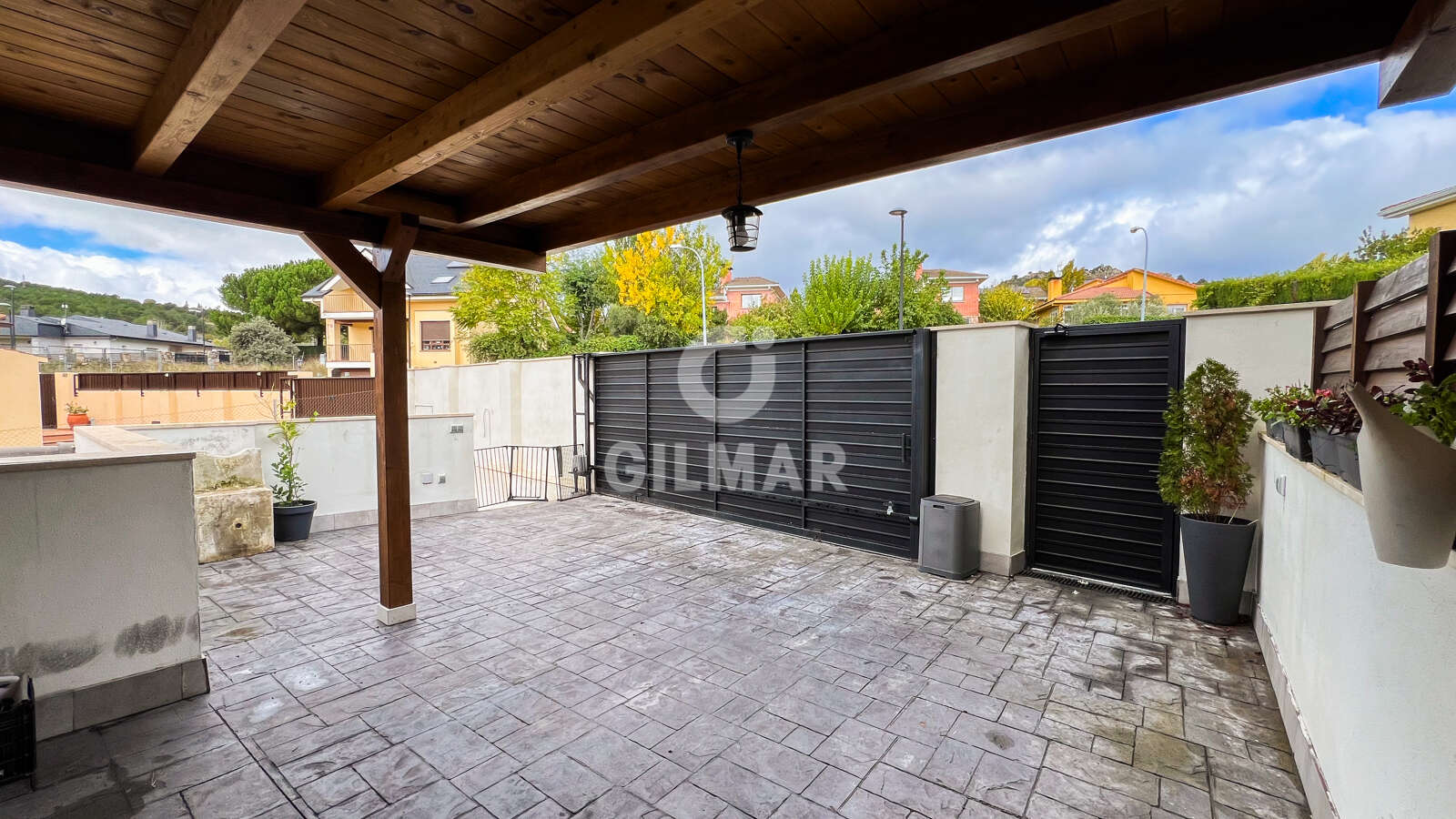 Property slider Gilmar