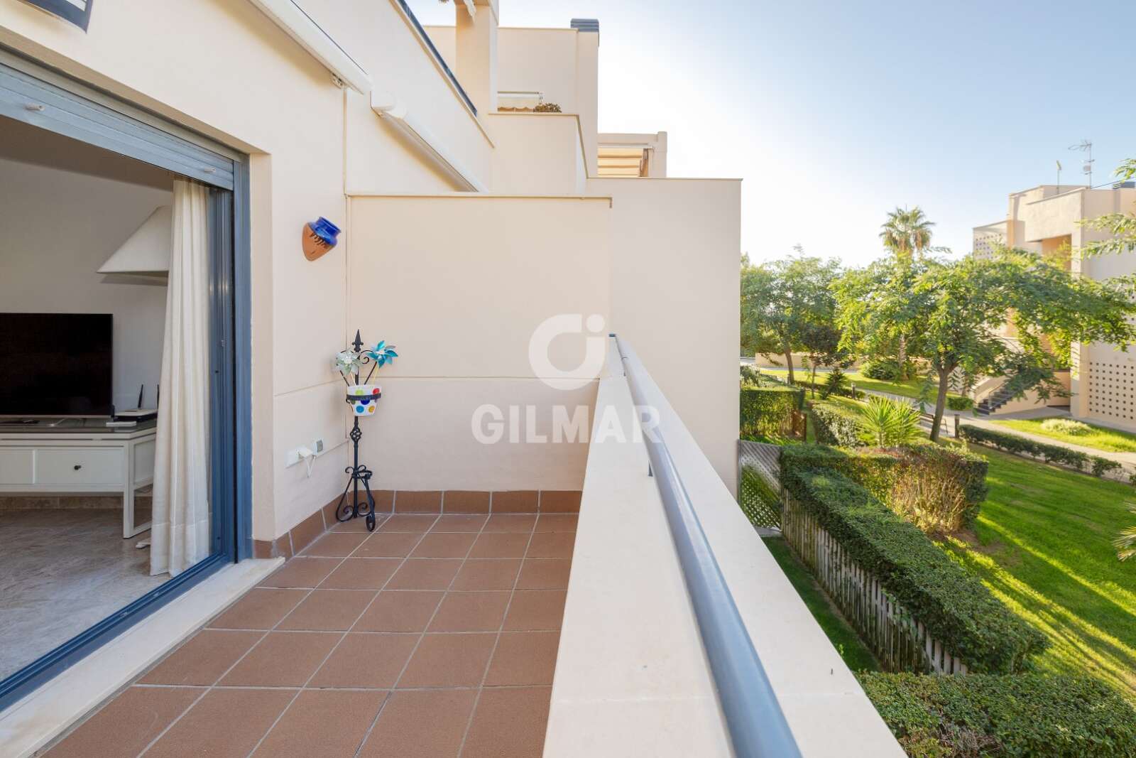 Property slider Gilmar