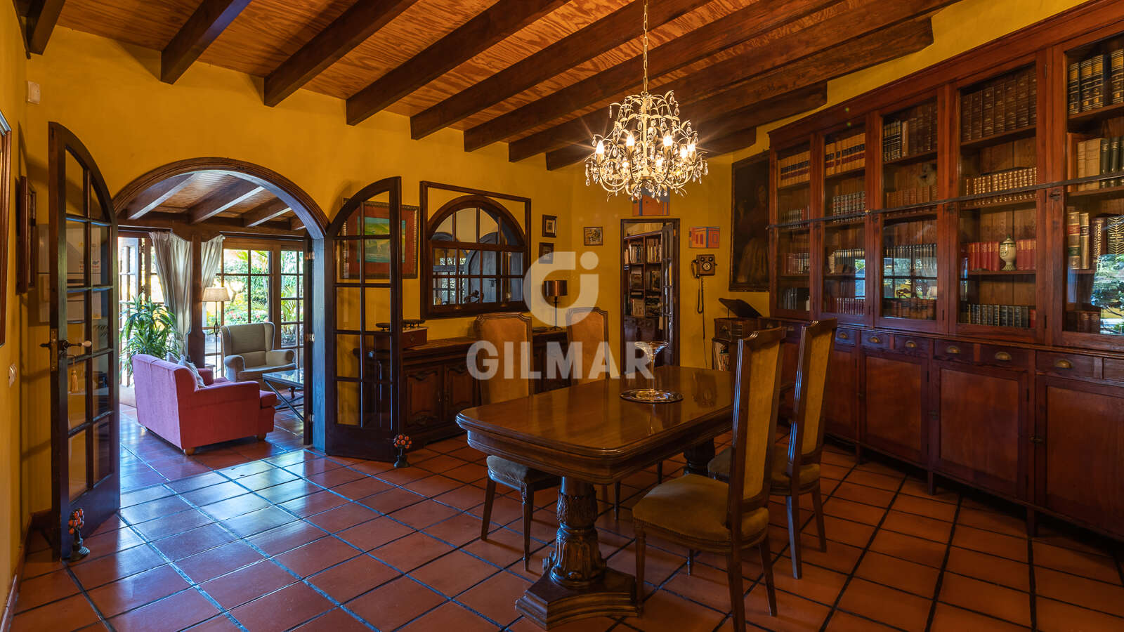 Property slider Gilmar