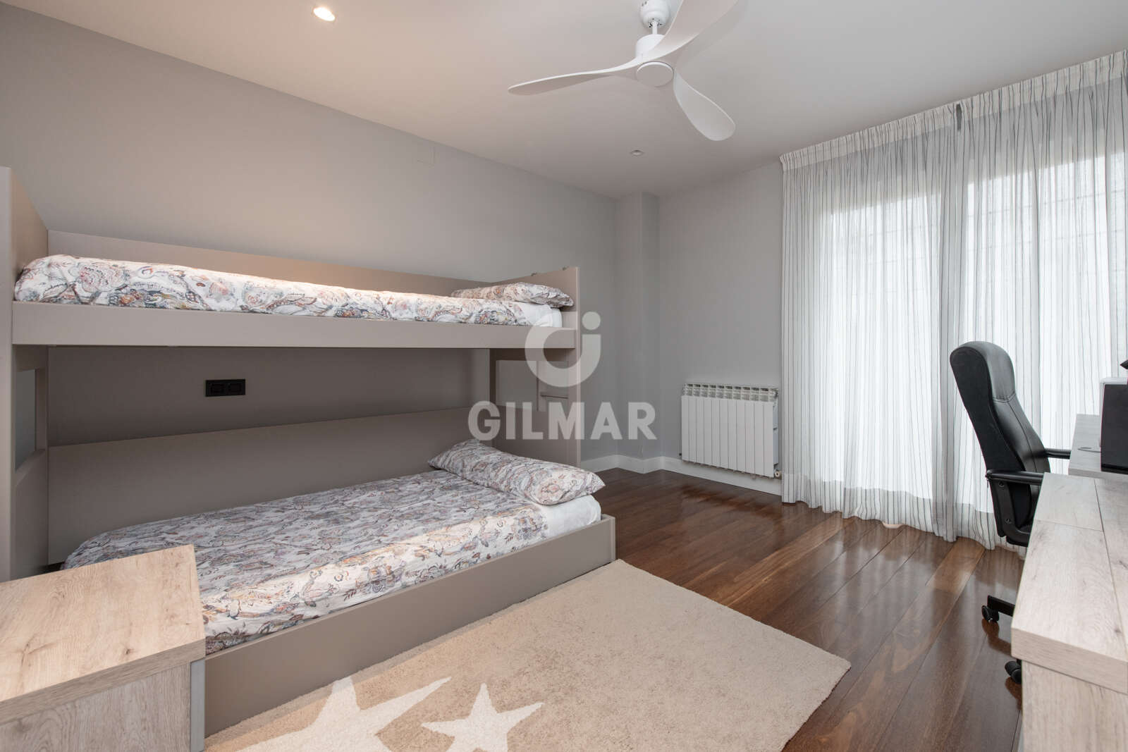 Property slider Gilmar