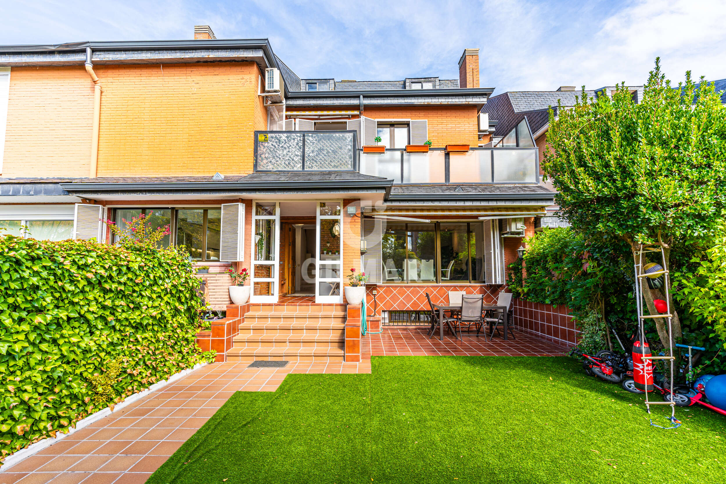 Photo of Terraced house