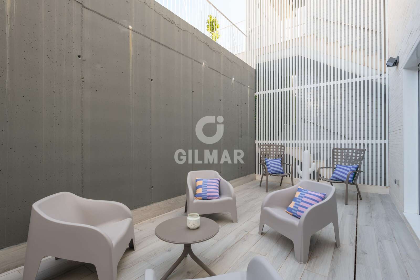 Property slider Gilmar