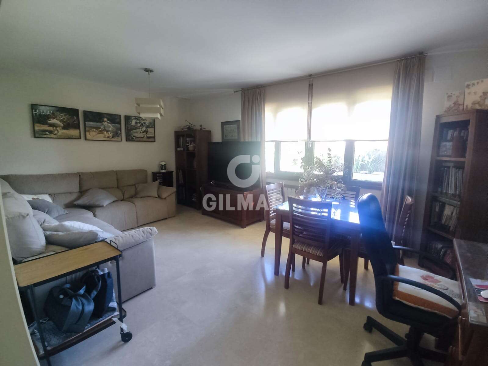 Property slider Gilmar