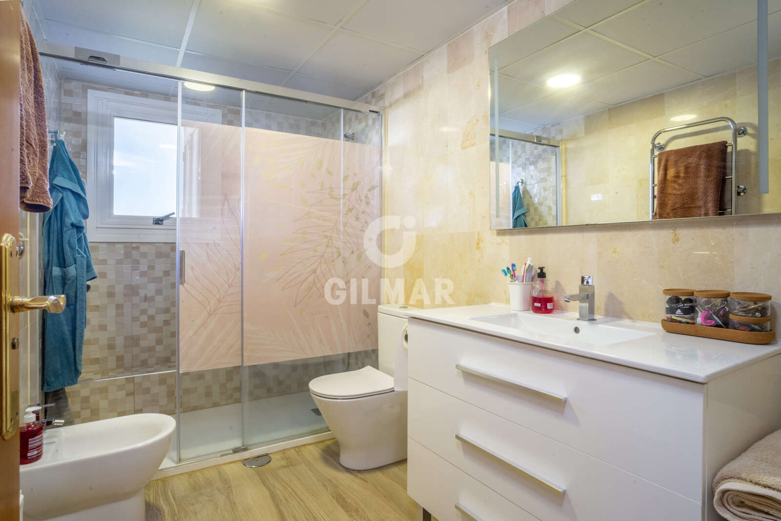 Property slider Gilmar