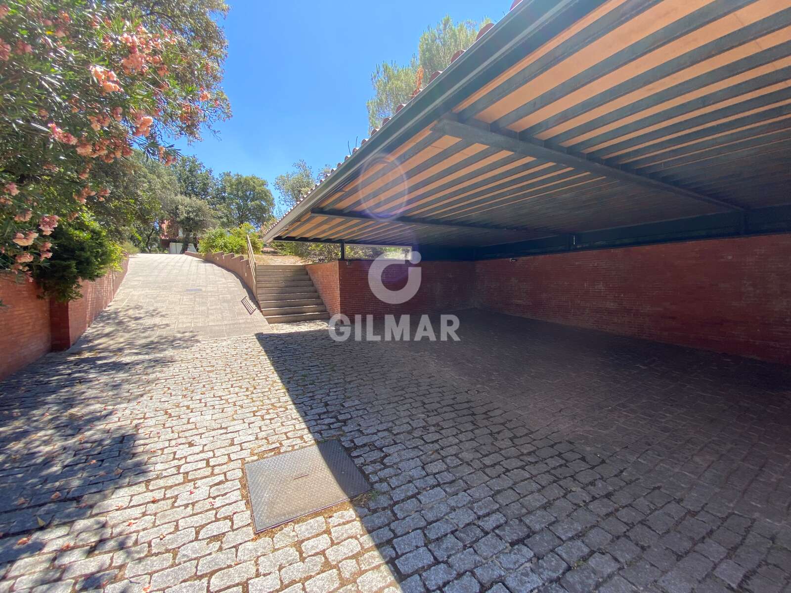 Property slider Gilmar