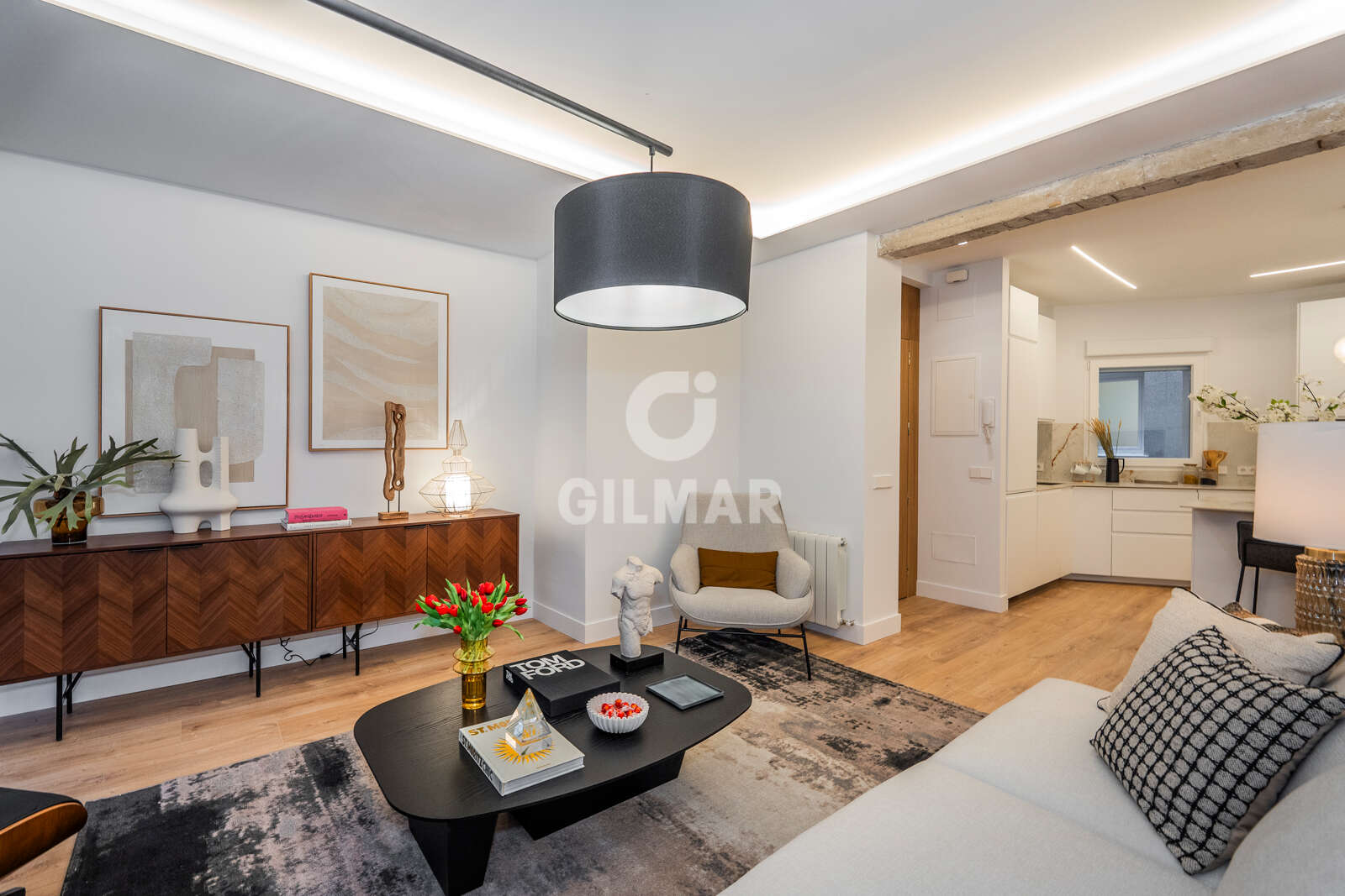 Property slider Gilmar