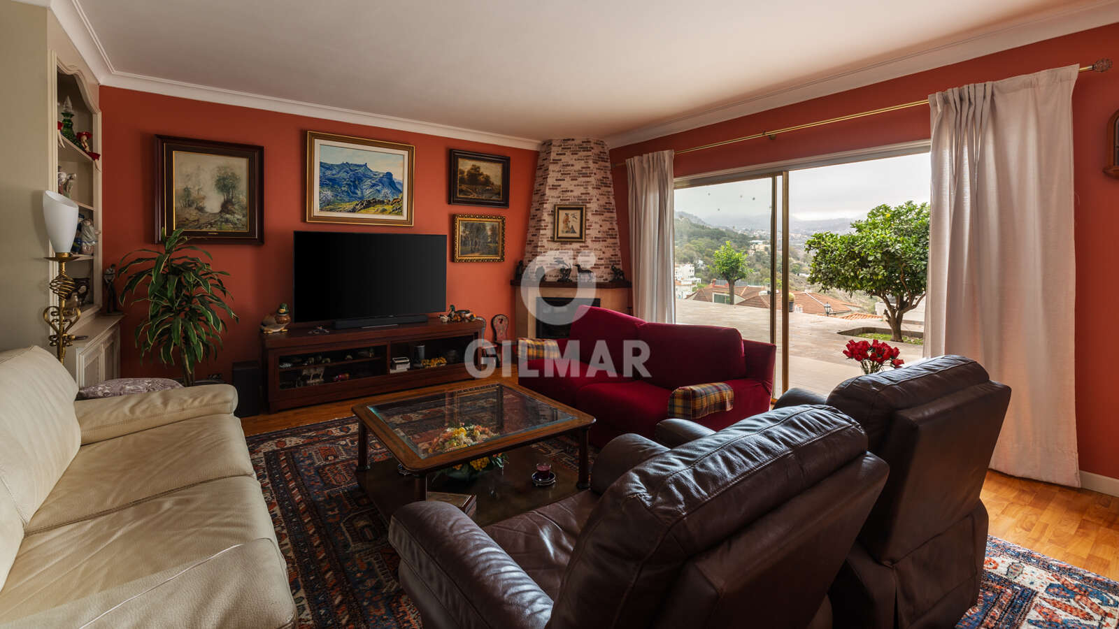 Property slider Gilmar