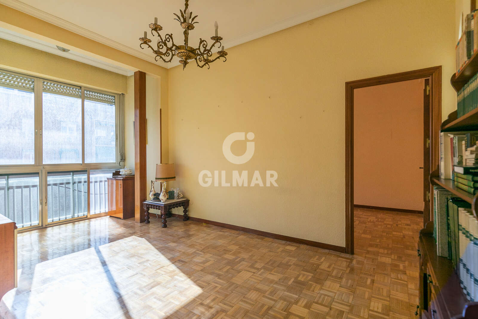 Property slider Gilmar