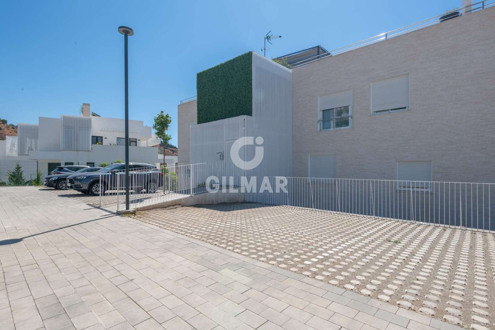 Property slider Gilmar