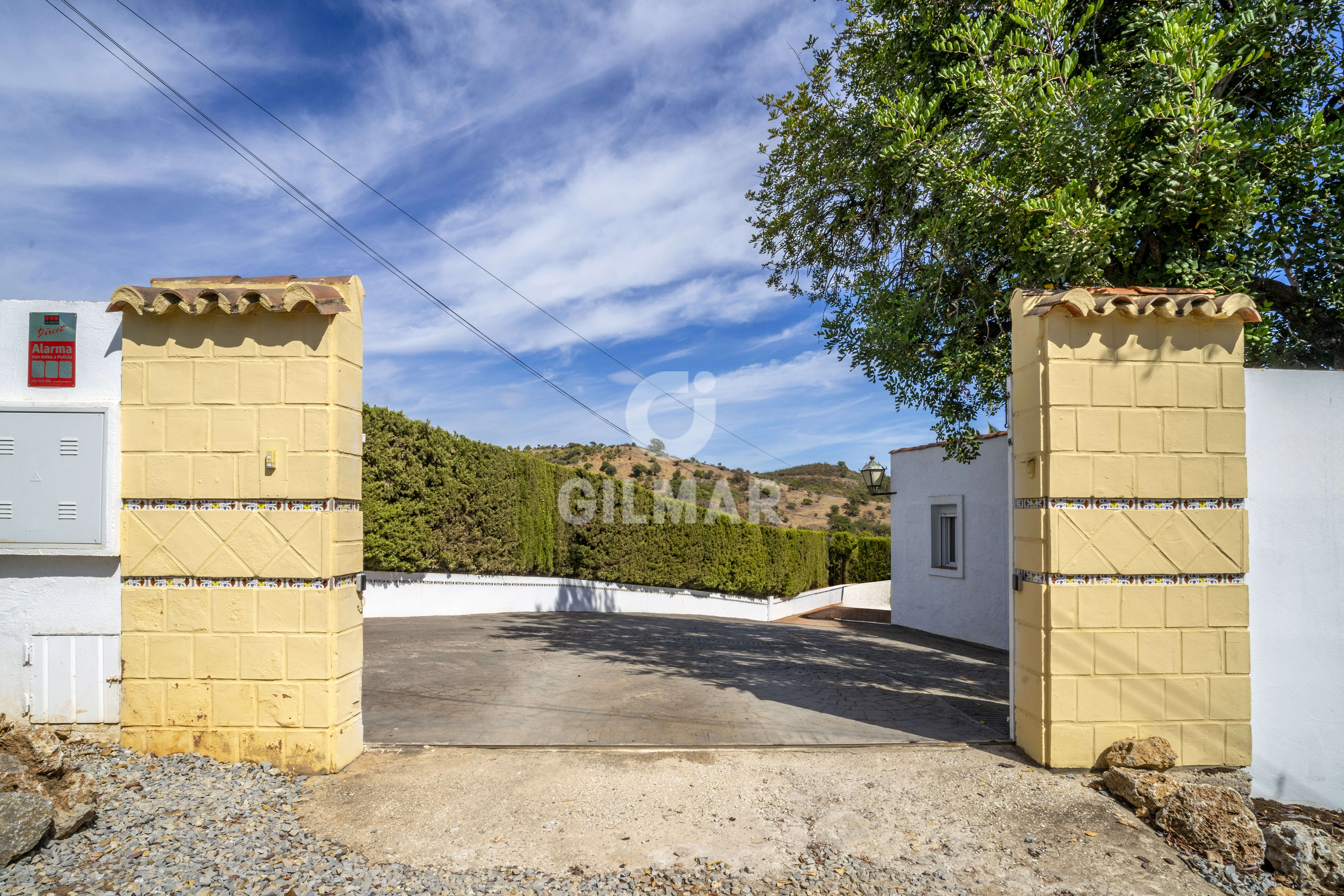 Photo of Detached house