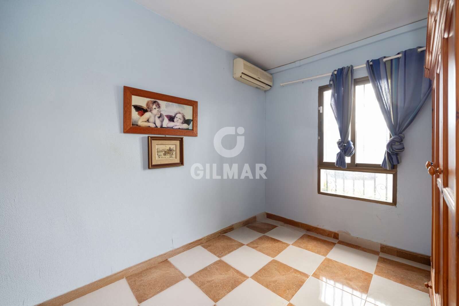 Property slider Gilmar