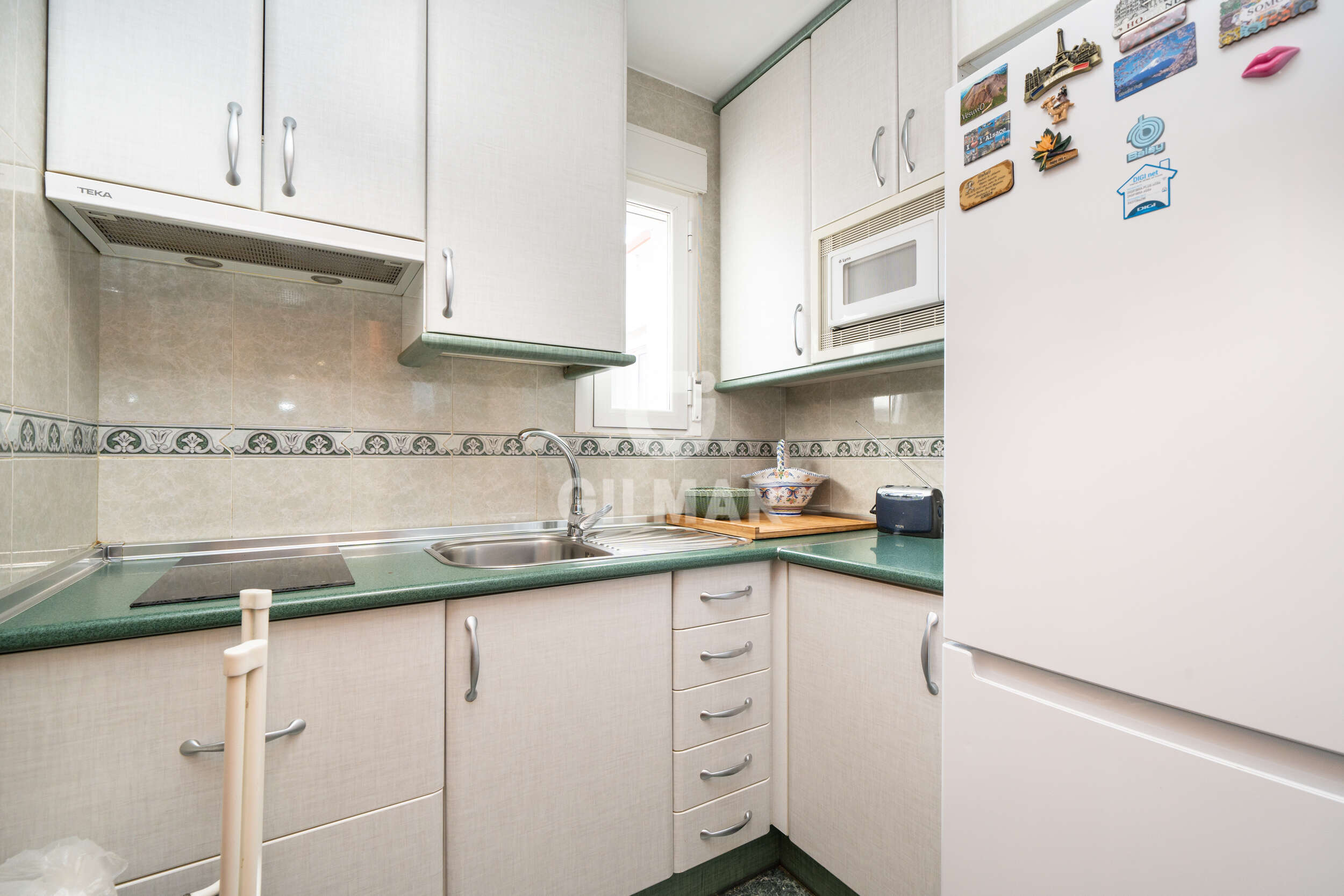 Photo of Semi-detached house