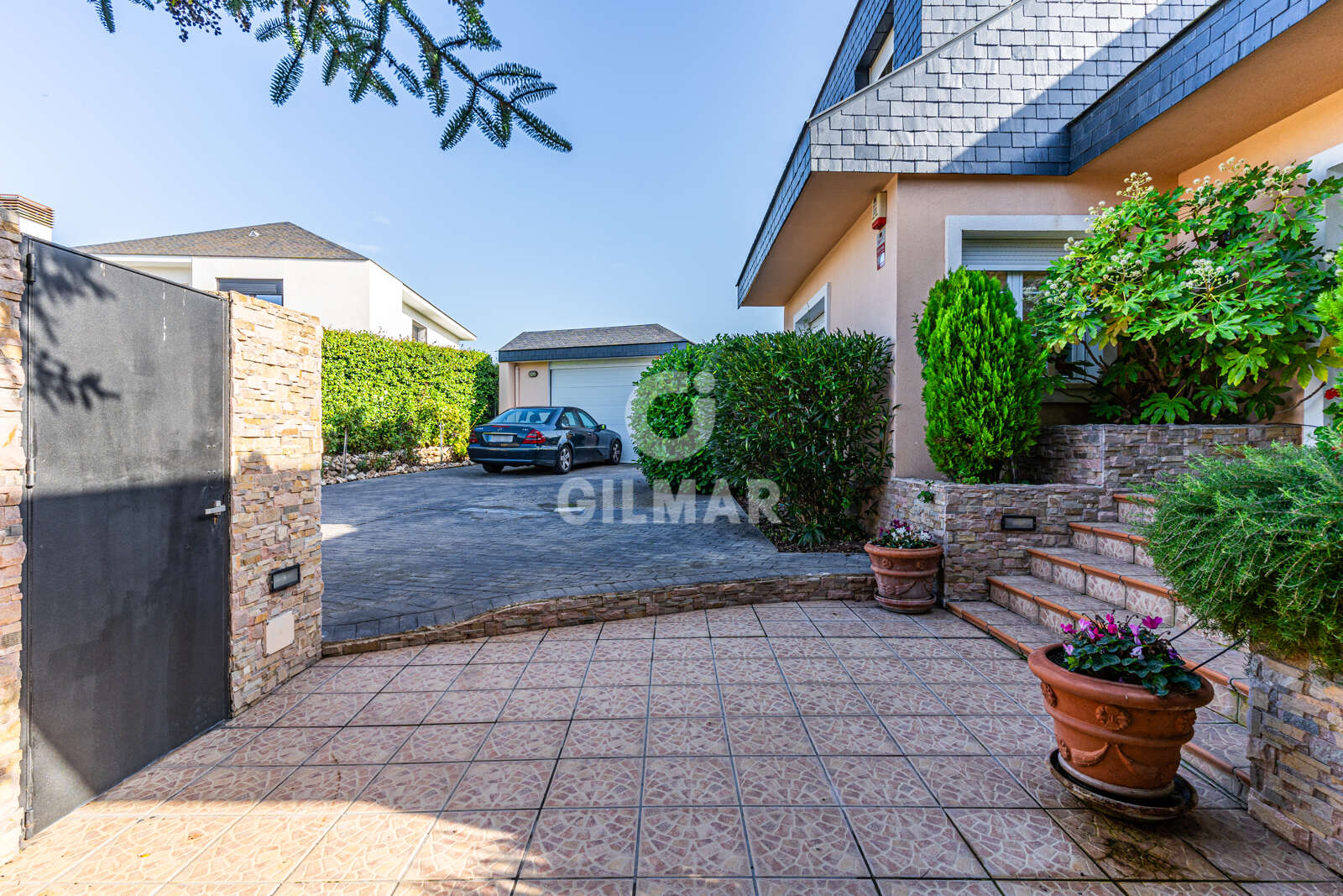 Property slider Gilmar