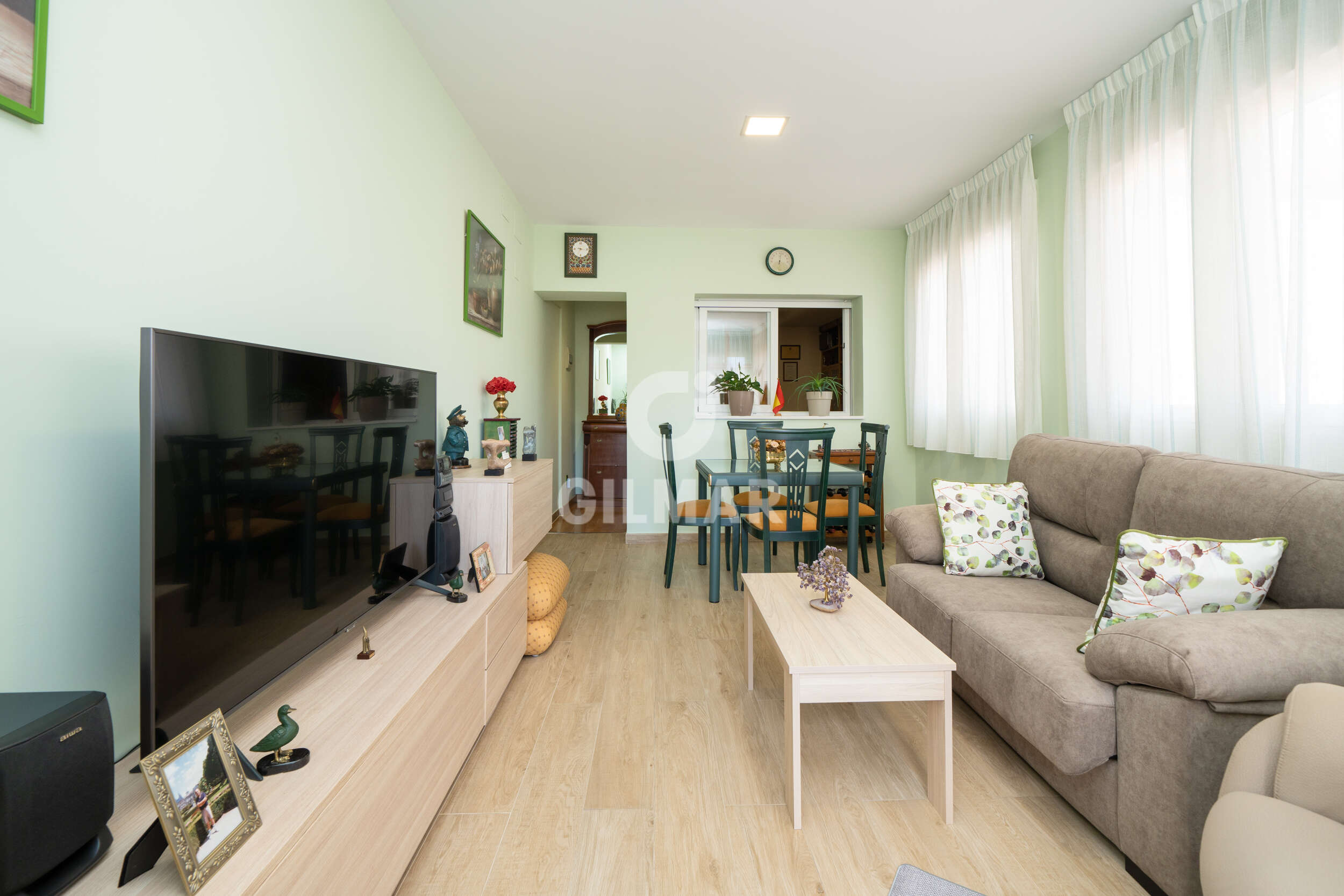 Photo of Semi-detached house