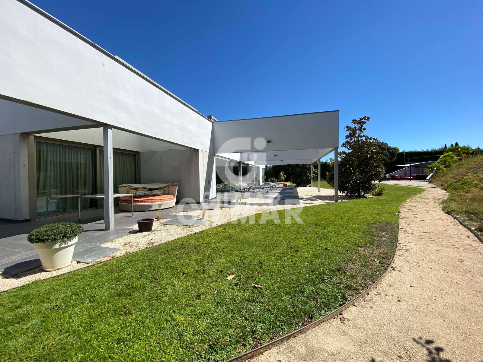 Property slider Gilmar