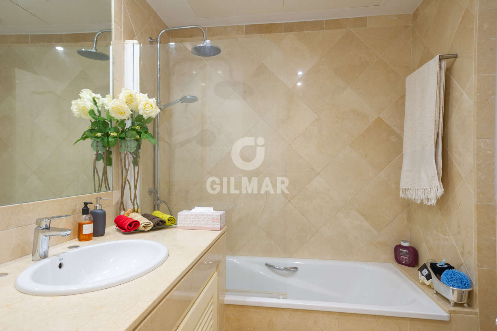 Property slider Gilmar