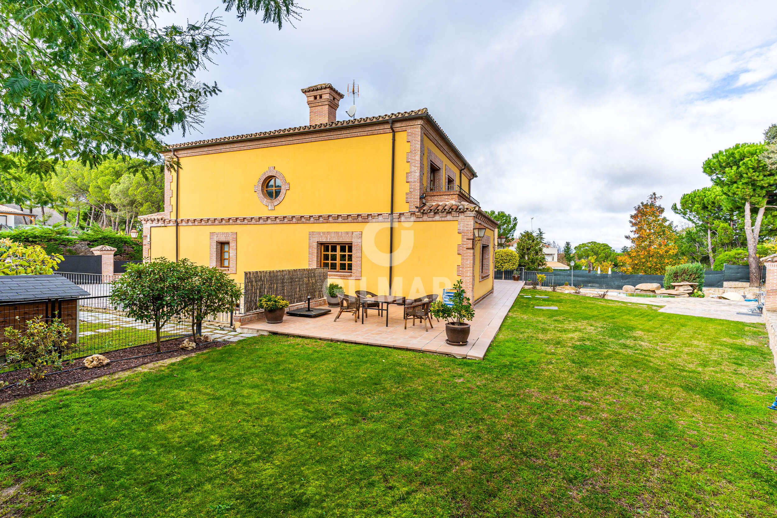 Photo of Detached house