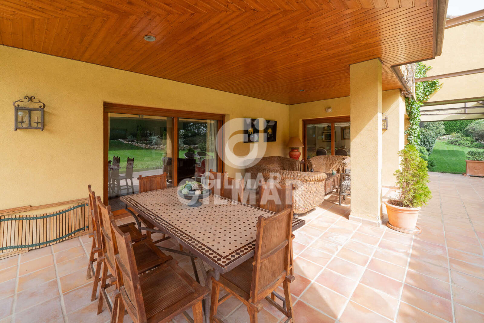 Property slider Gilmar