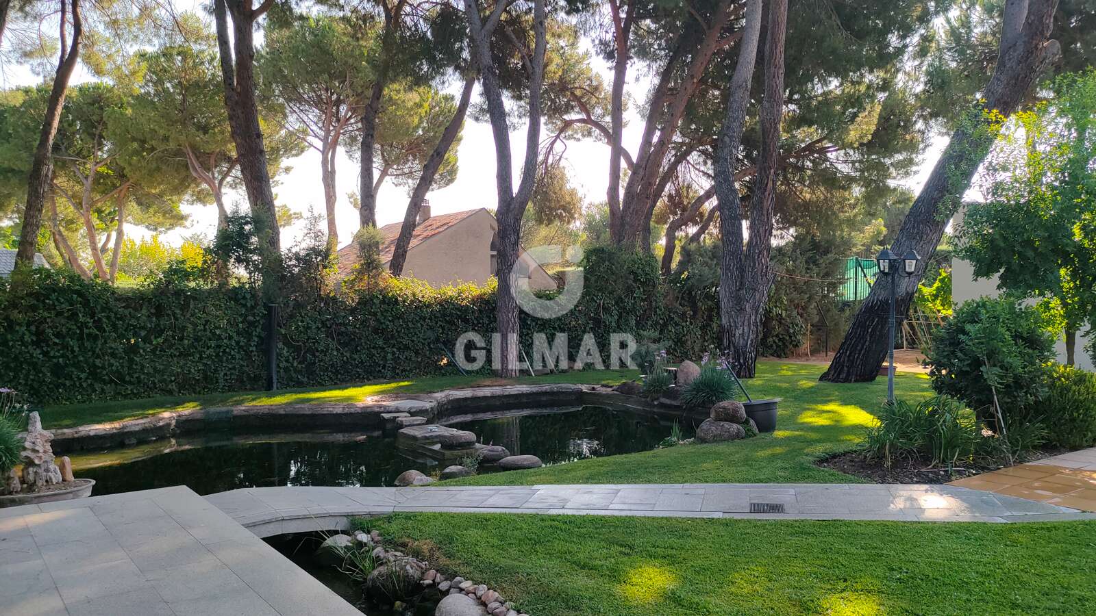 Property slider Gilmar