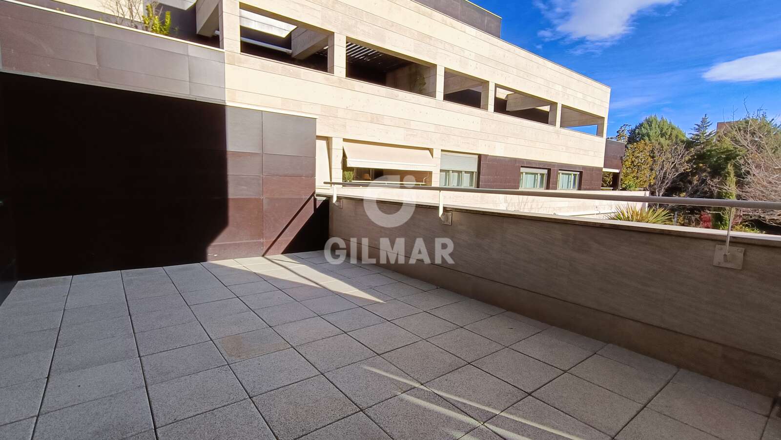 Property slider Gilmar