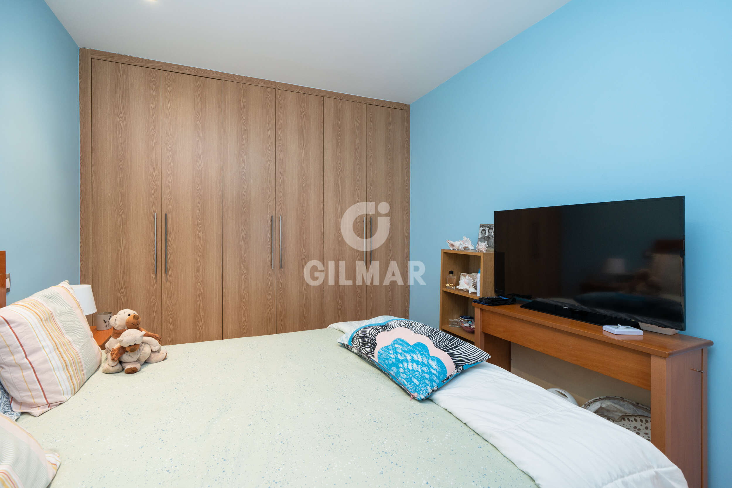 Photo of Semi-detached house