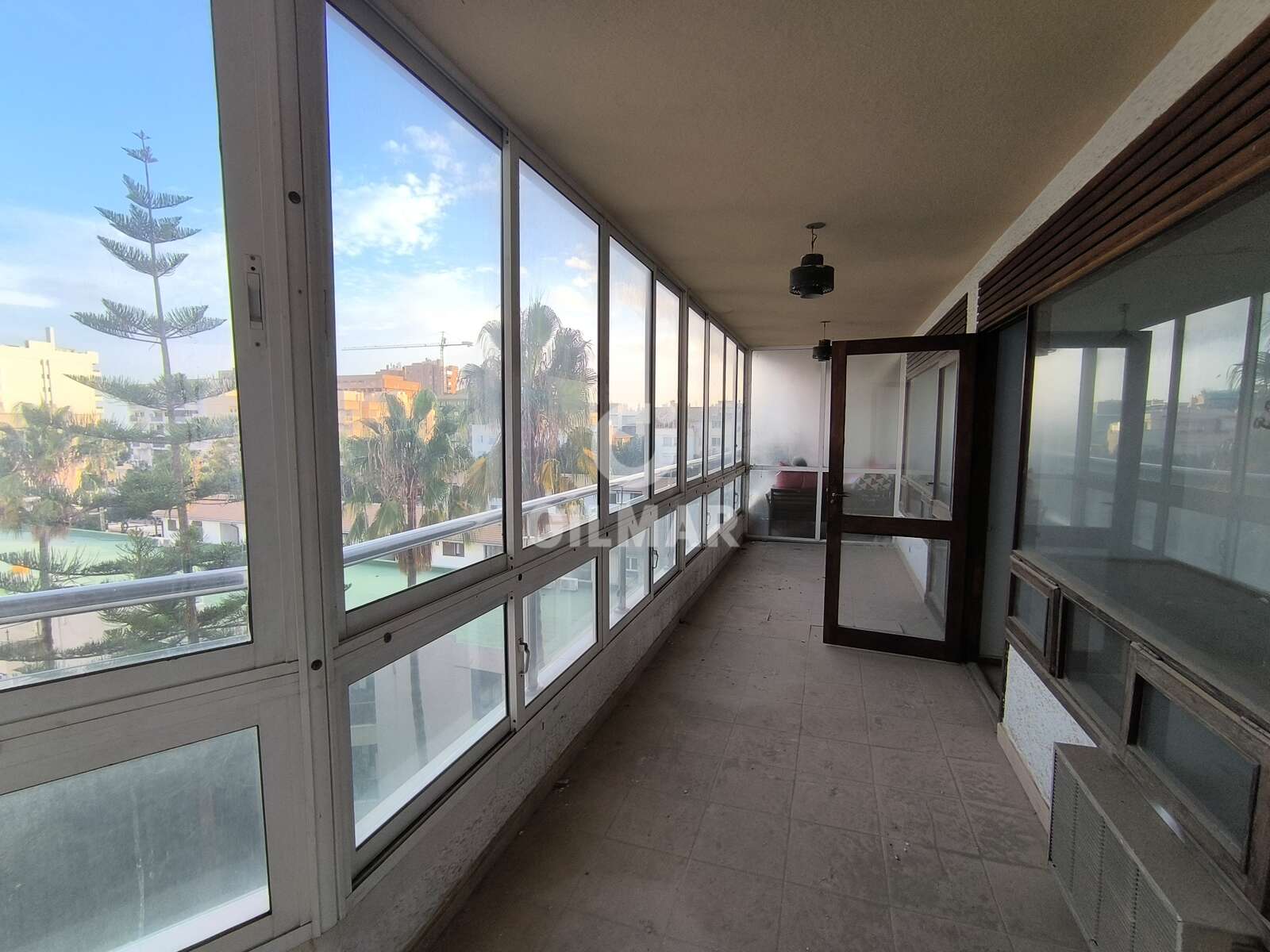 Property slider Gilmar