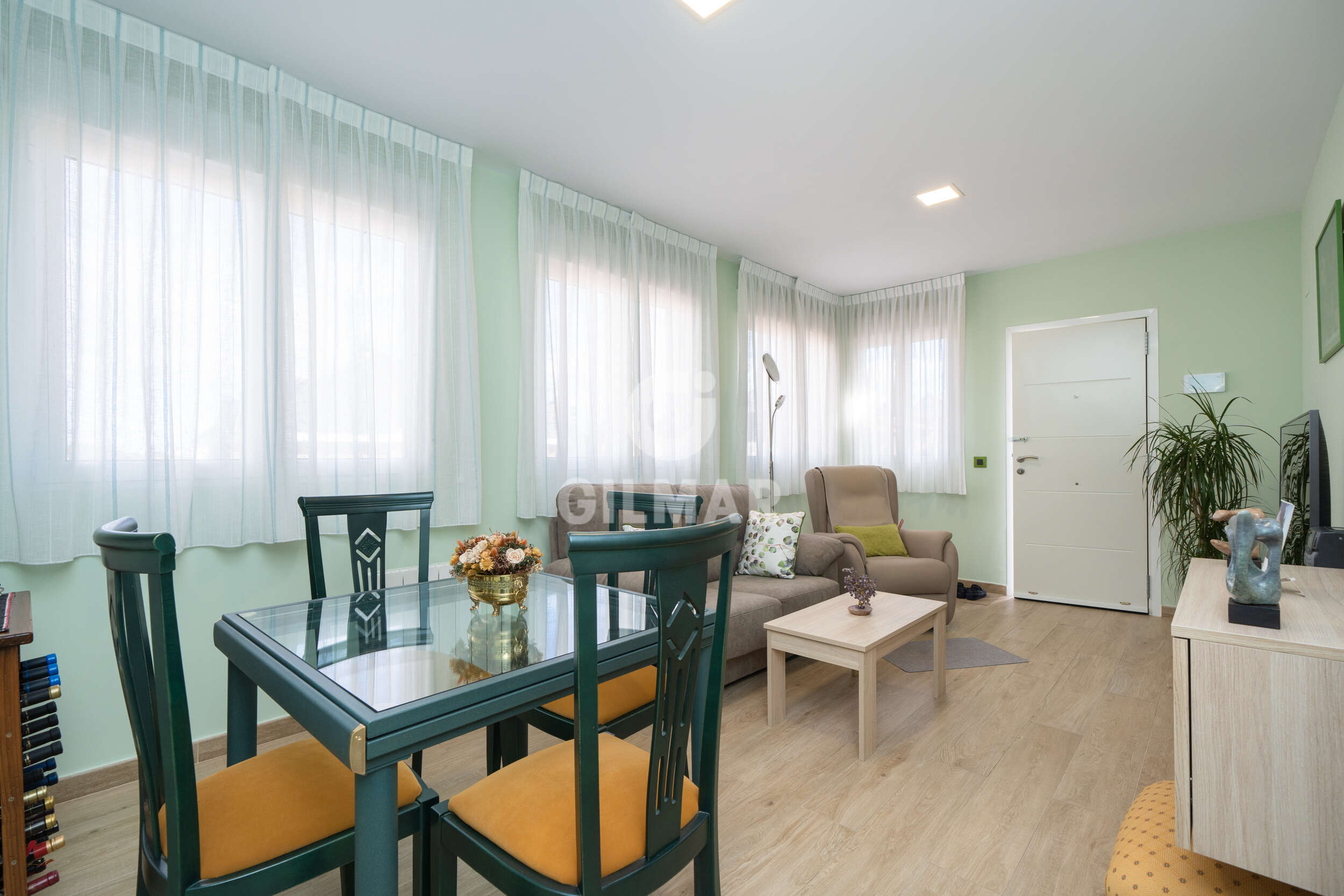 Photo of Semi-detached house
