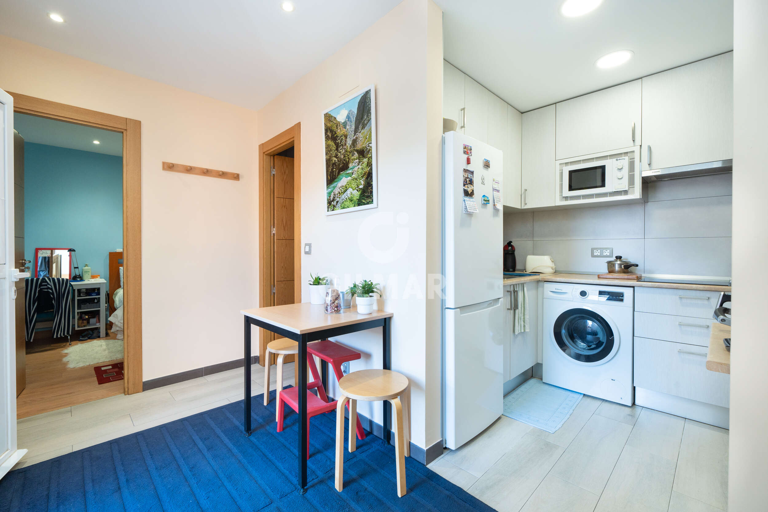 Photo of Semi-detached house