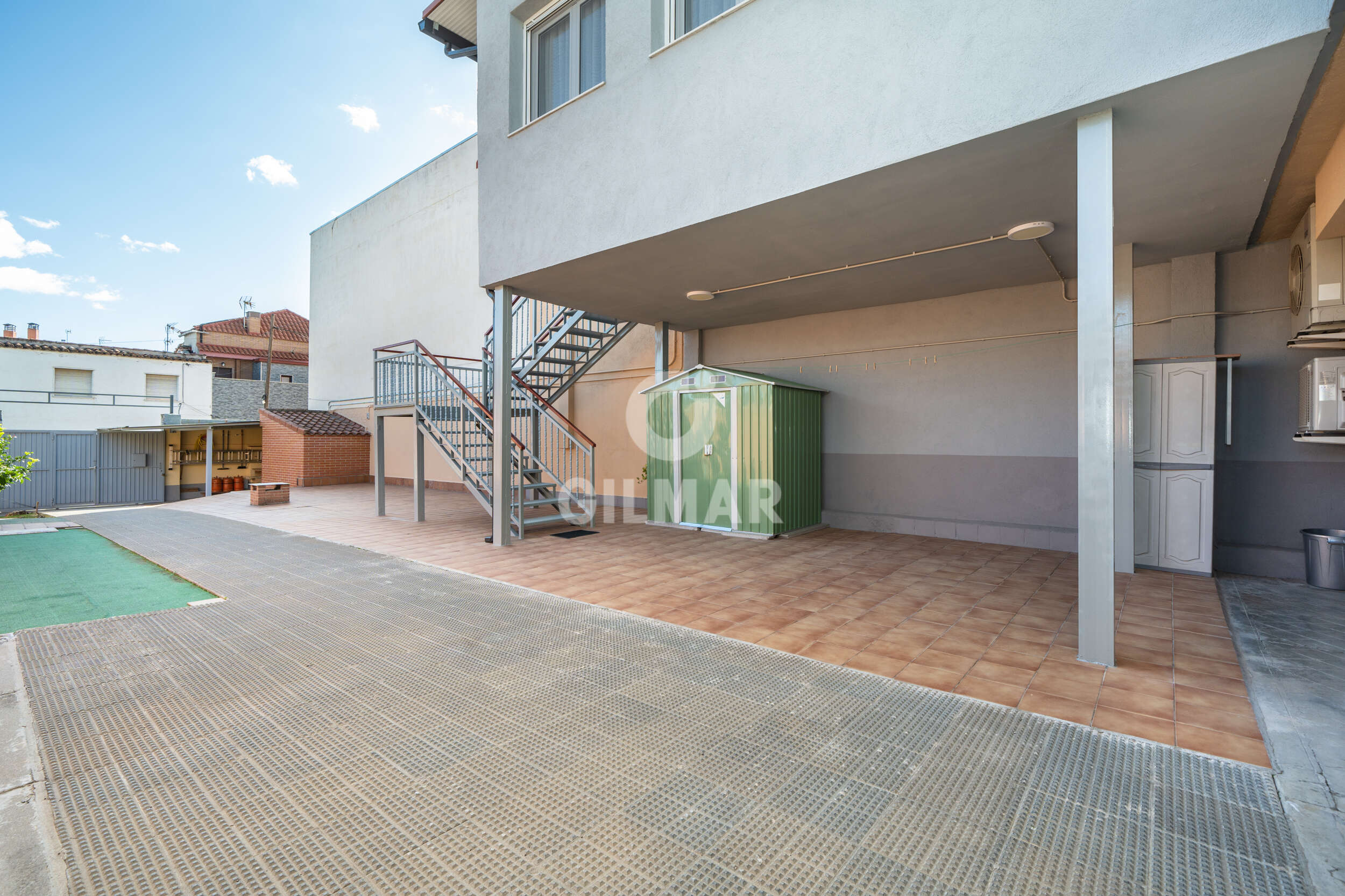 Photo of Semi-detached house