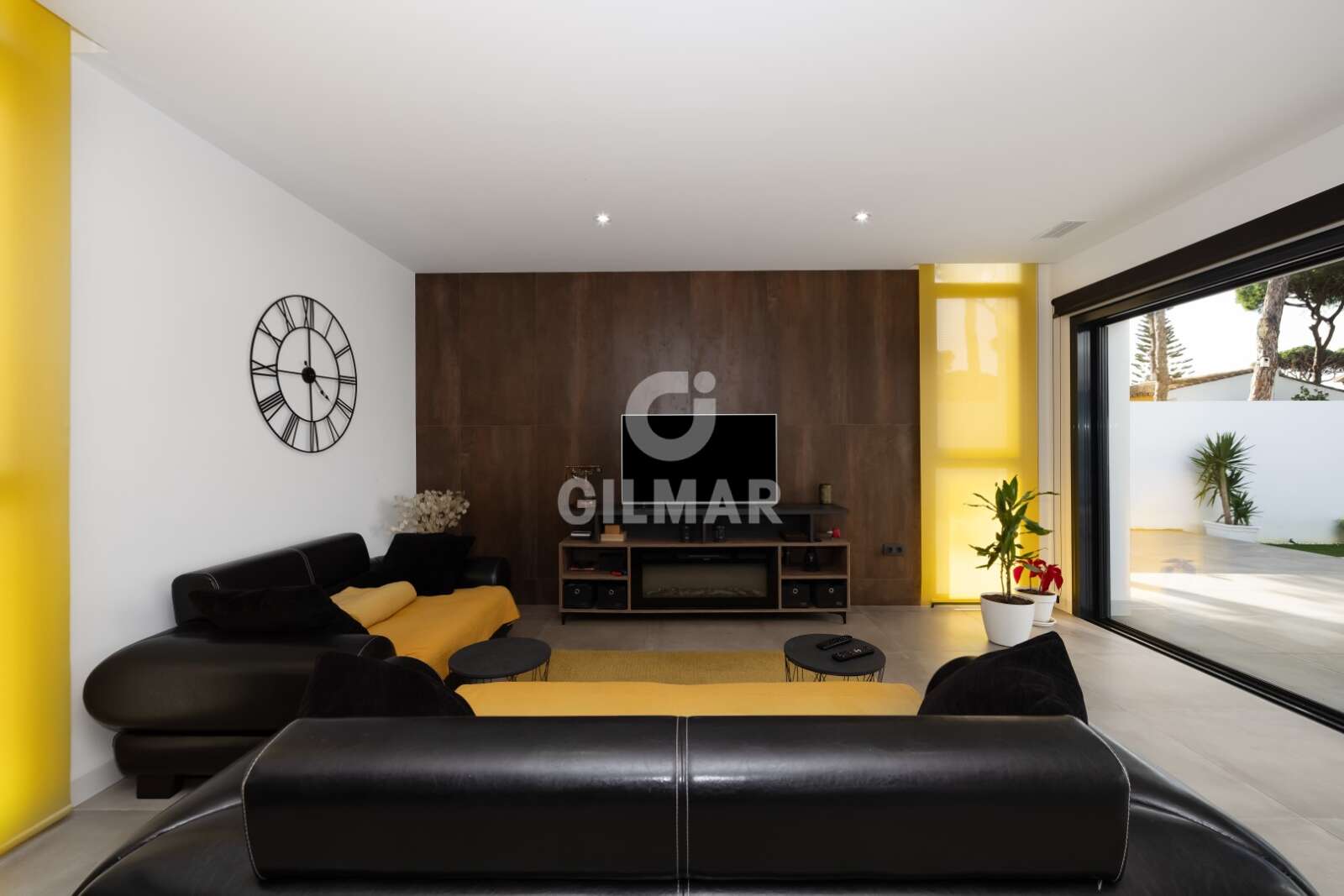 Property slider Gilmar