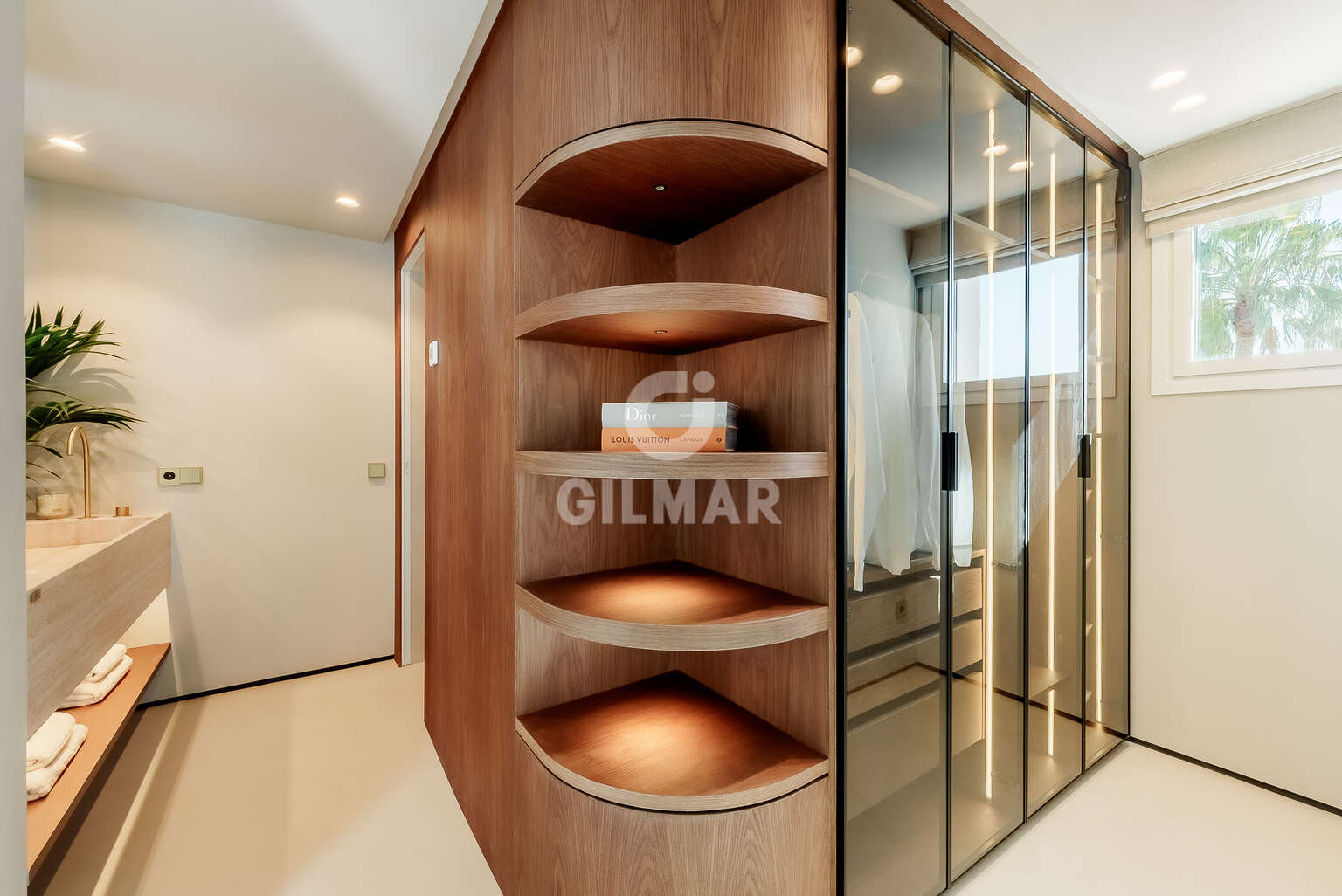 Property slider Gilmar