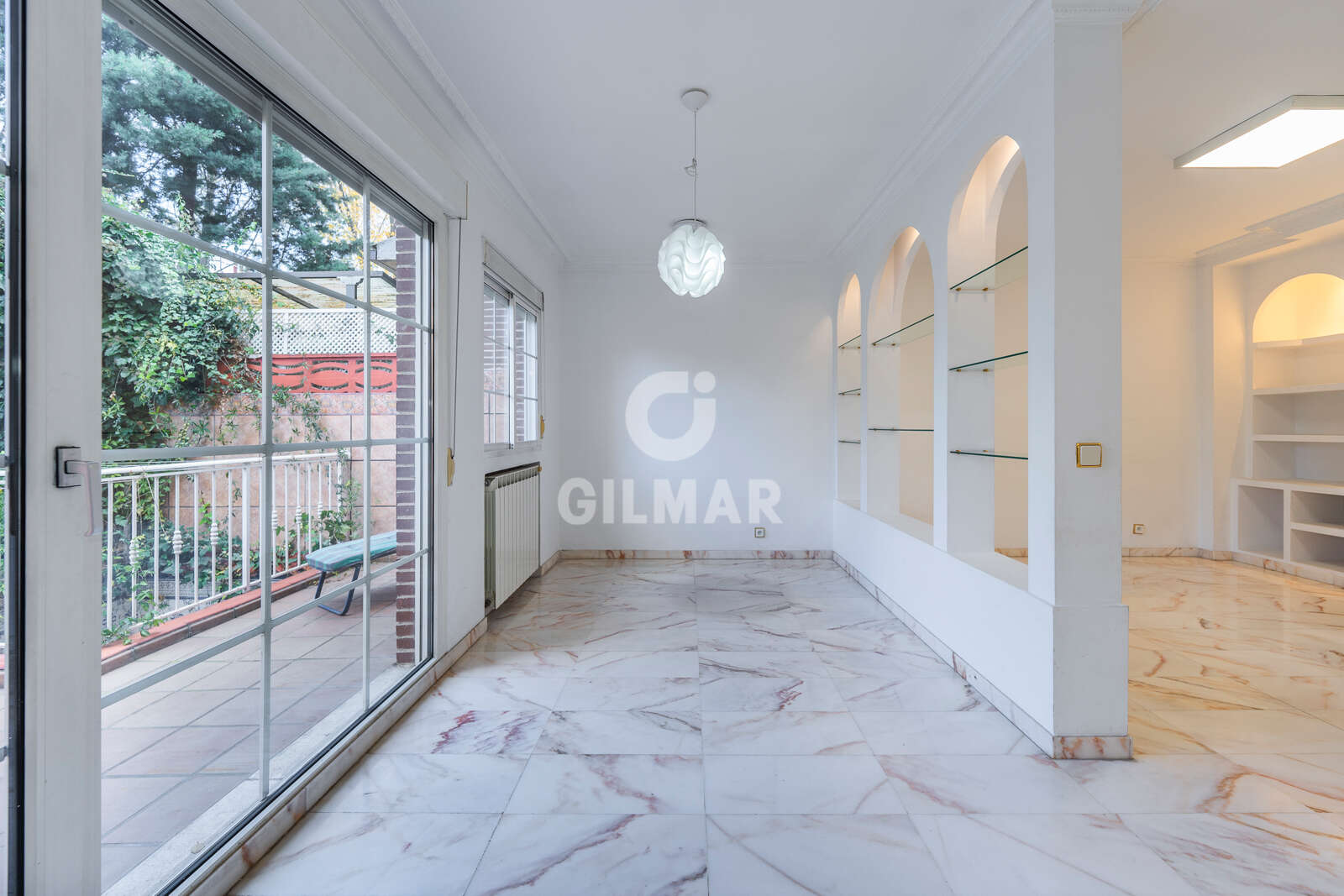 Property slider Gilmar