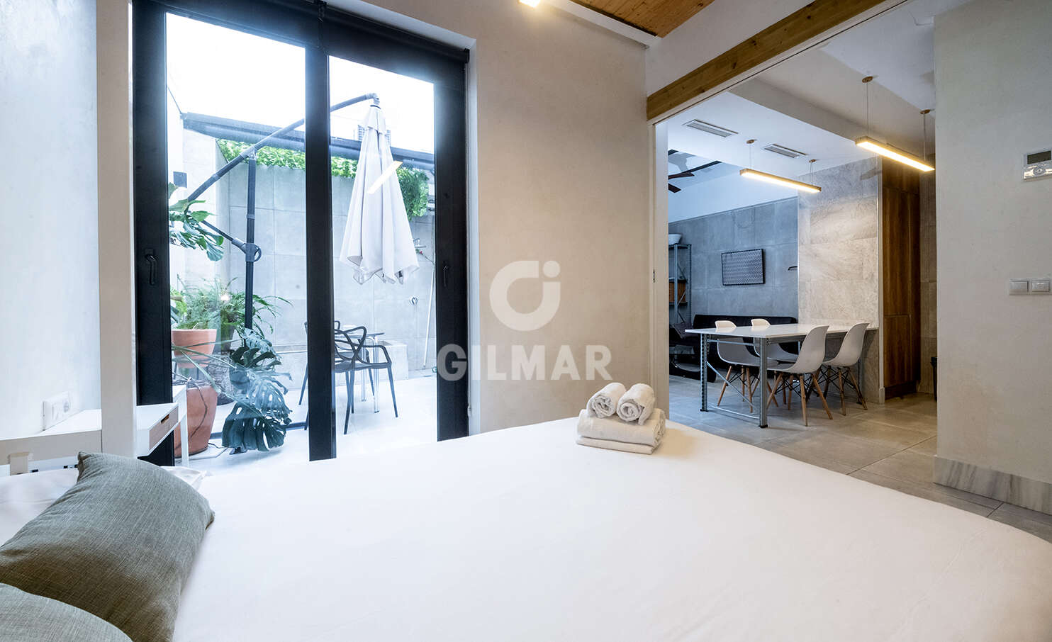 Property slider Gilmar