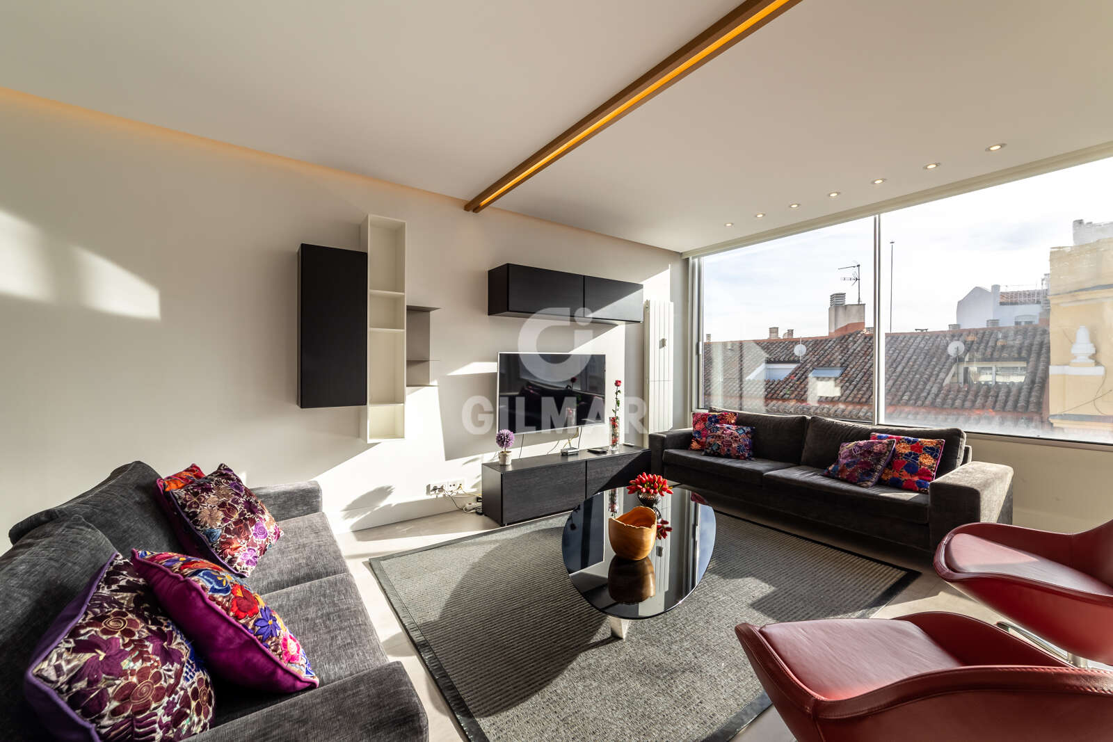 Property slider Gilmar